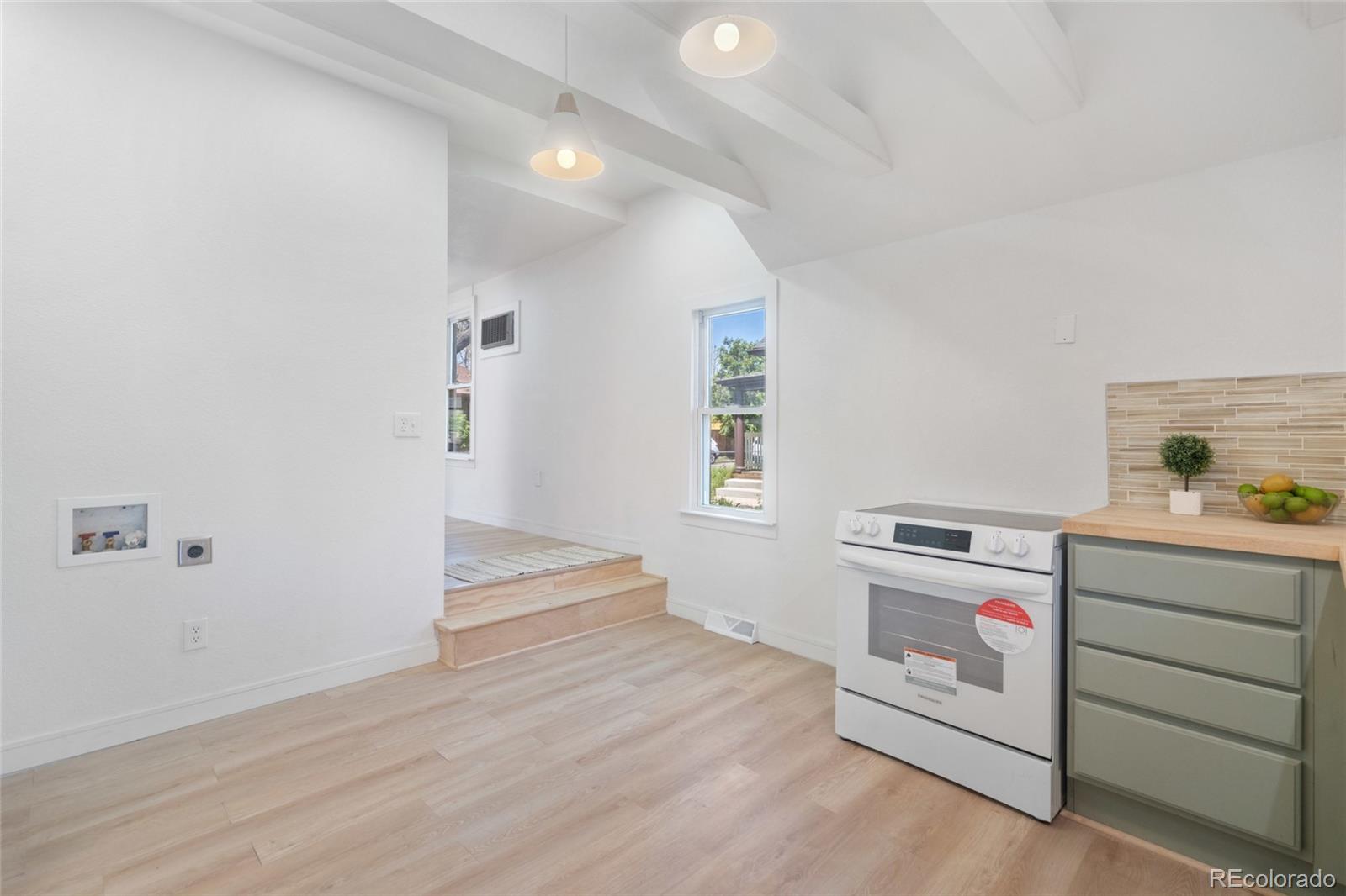 MLS Image #14 for 4636  leaf court,denver, Colorado