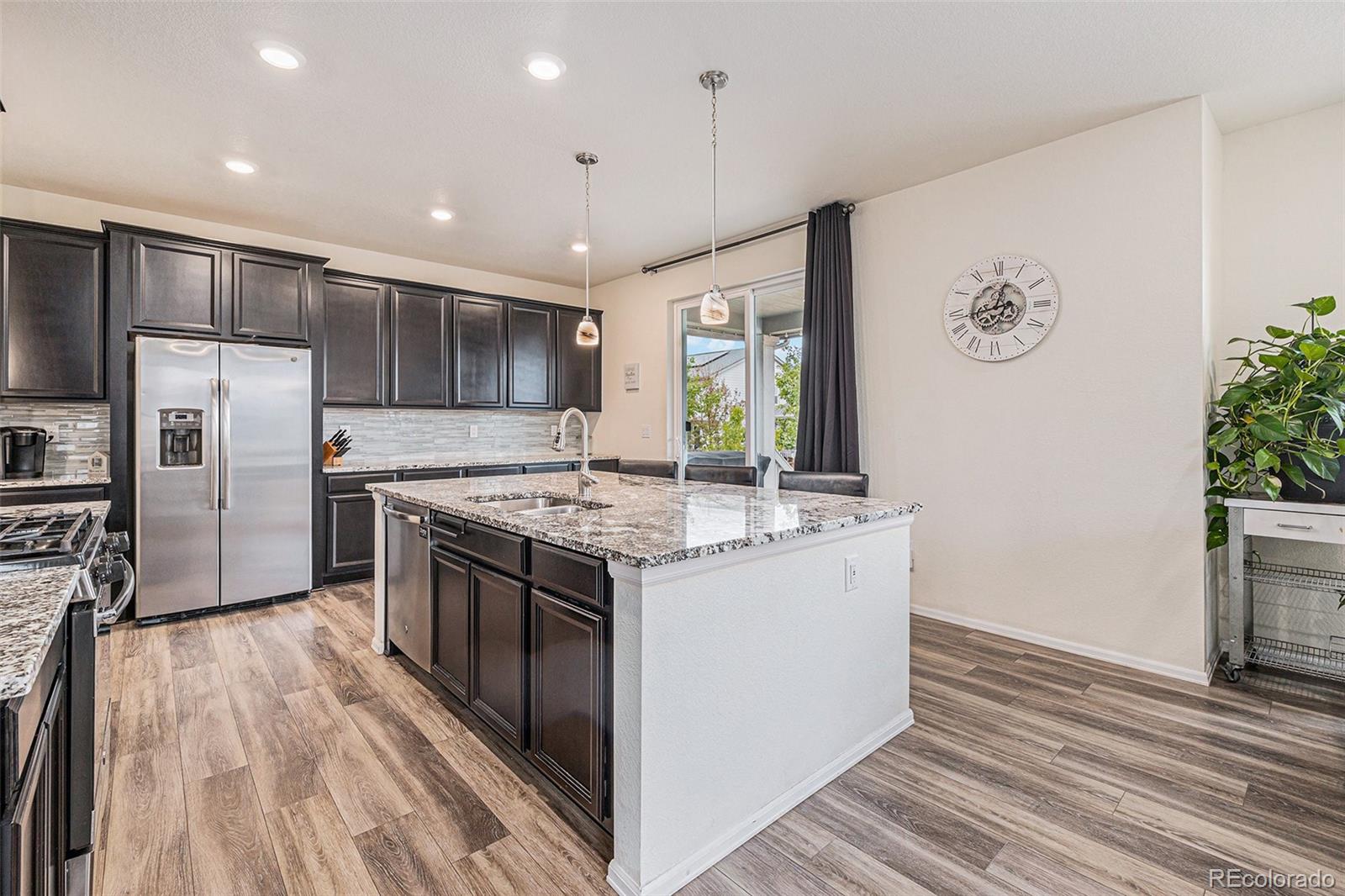 MLS Image #13 for 26385 e canal place,aurora, Colorado