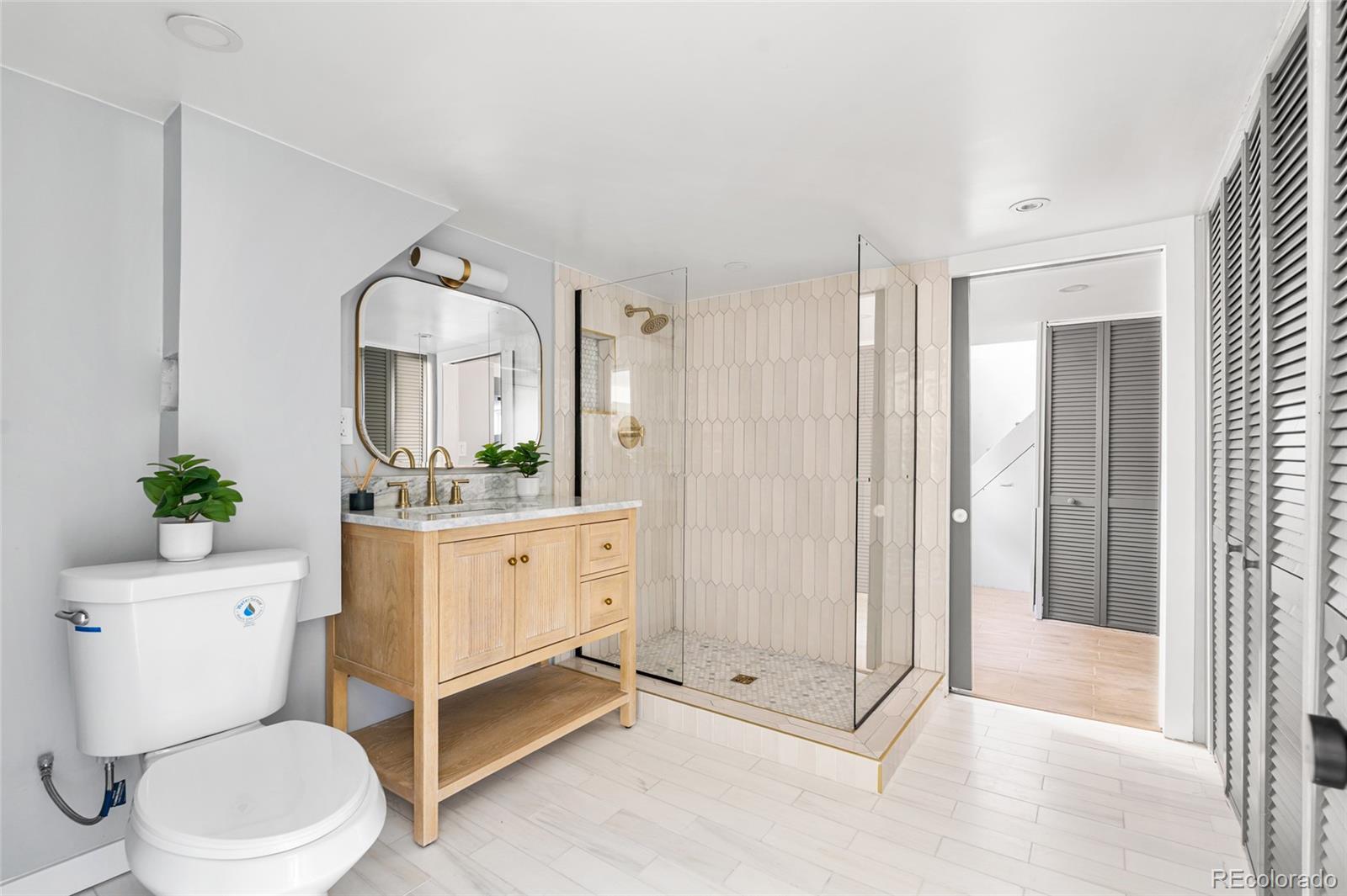 MLS Image #21 for 1474 s emerson street,denver, Colorado