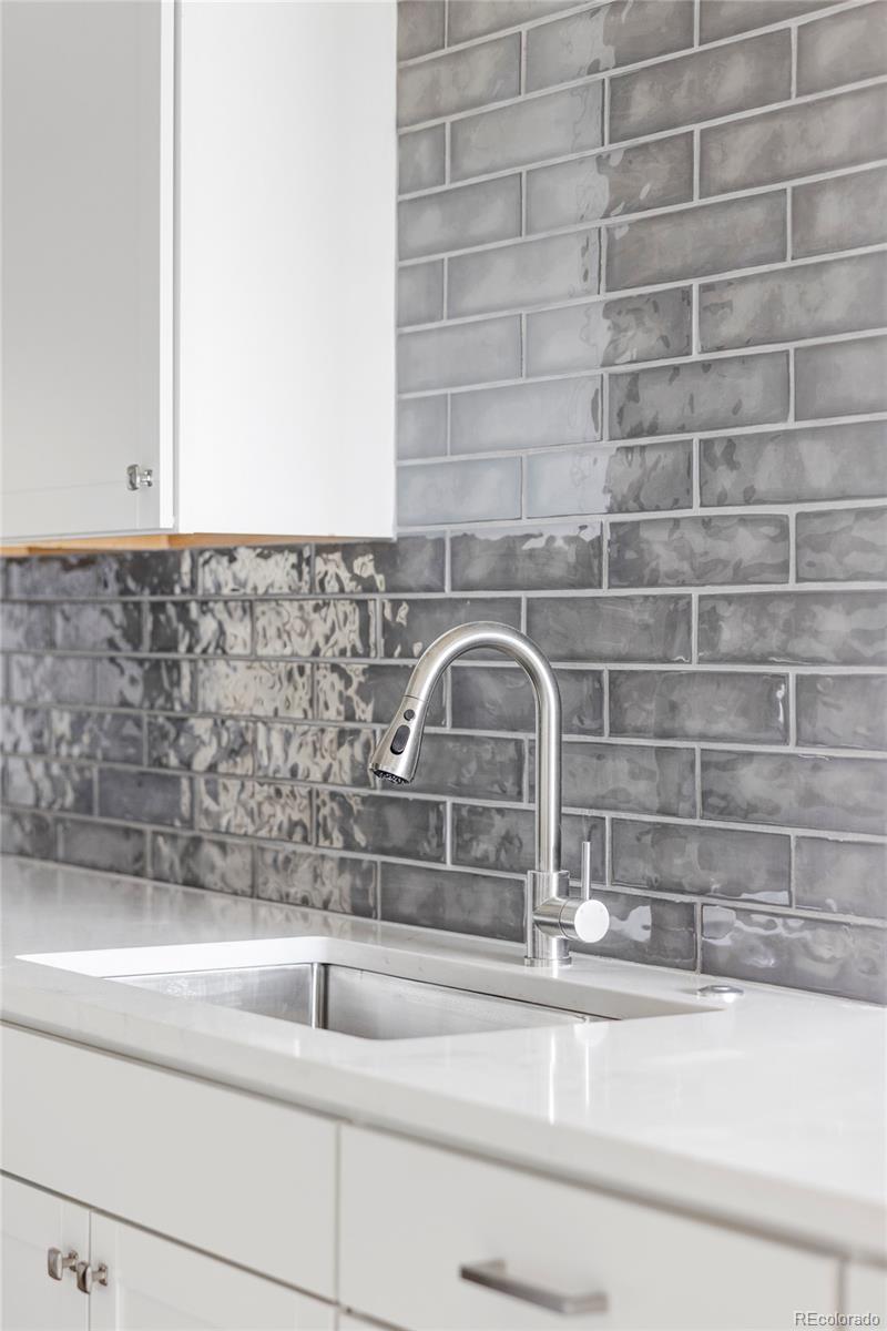 MLS Image #3 for 7877 e mississippi avenue,denver, Colorado