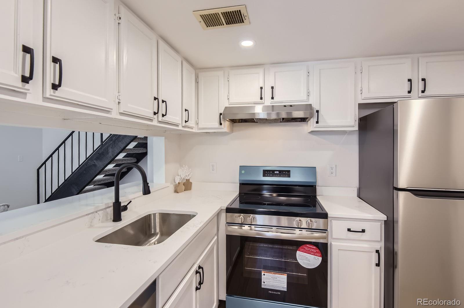 MLS Image #9 for 10001 e evans avenue,aurora, Colorado