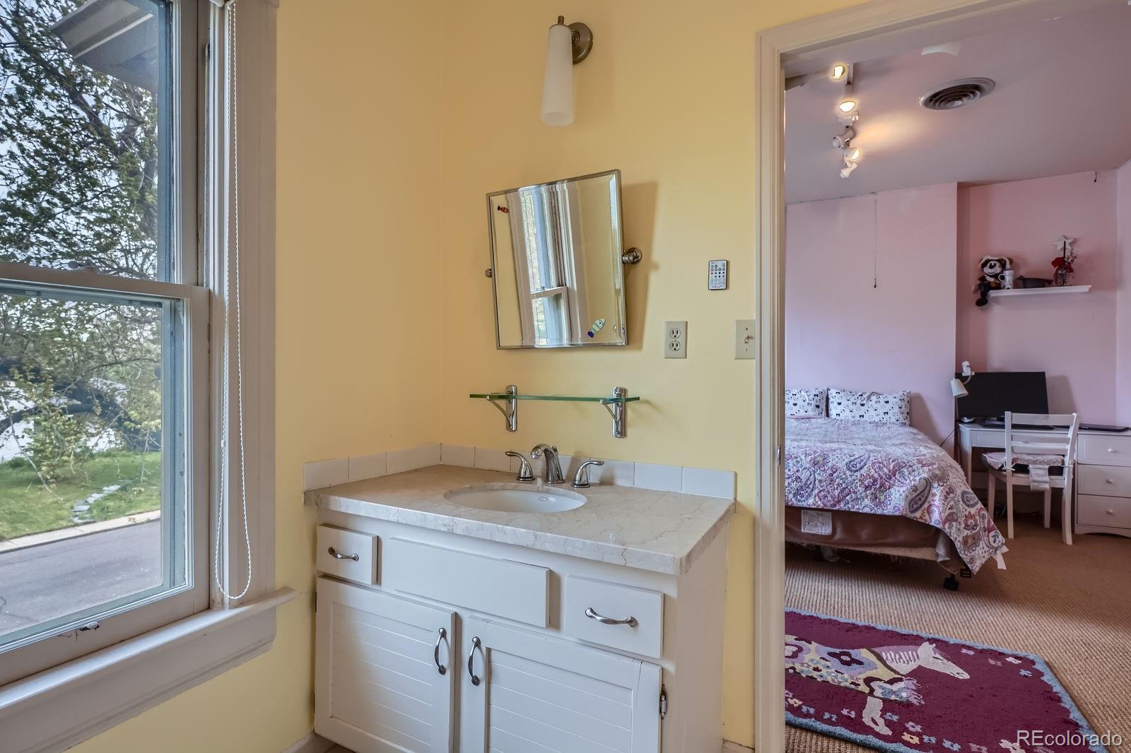 MLS Image #26 for 835  niagara street,denver, Colorado