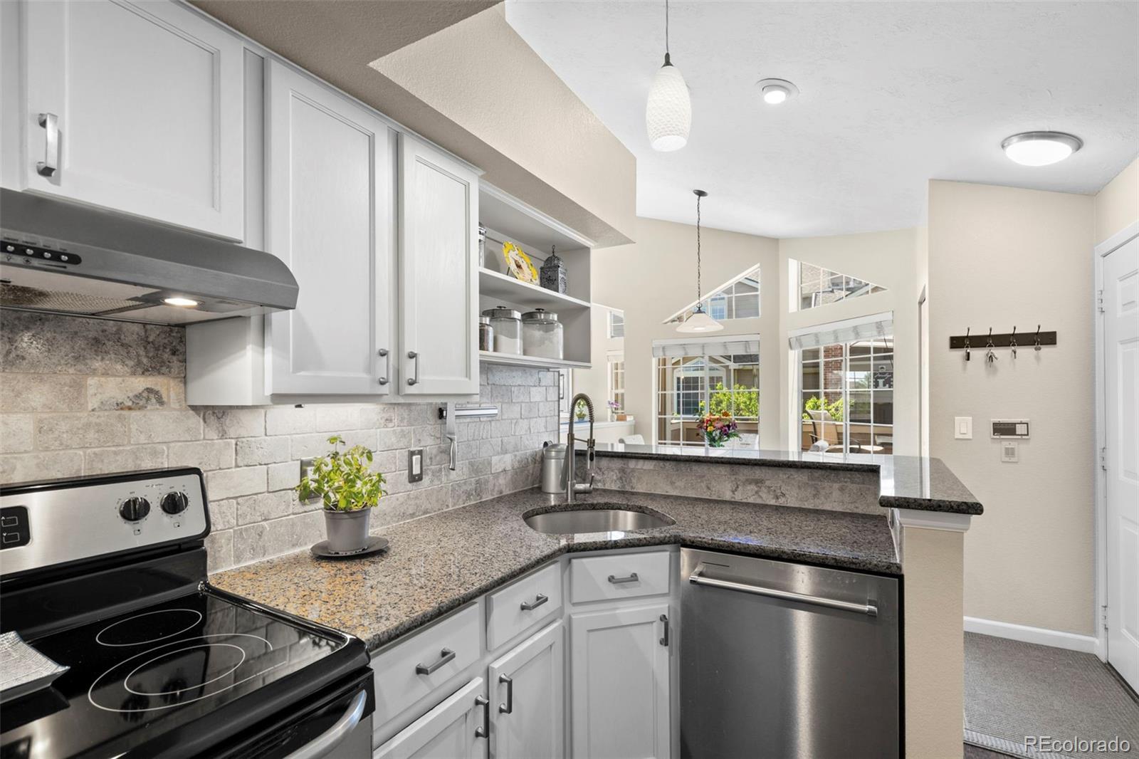 MLS Image #5 for 4760 s wadsworth boulevard,littleton, Colorado