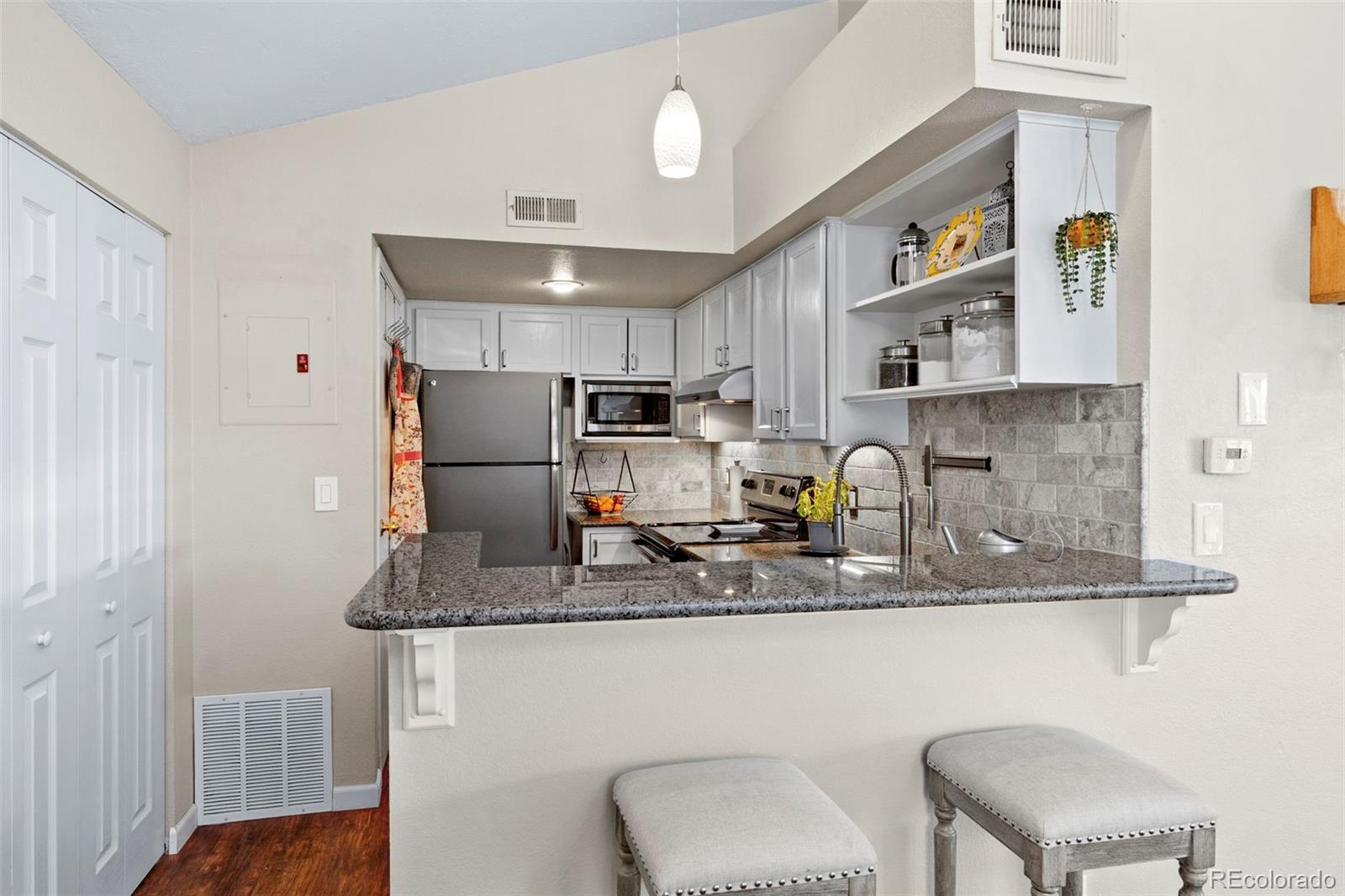 MLS Image #6 for 4760 s wadsworth boulevard,littleton, Colorado
