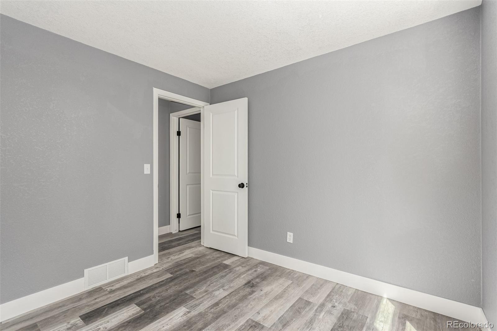 MLS Image #14 for 1248  meadow street,longmont, Colorado