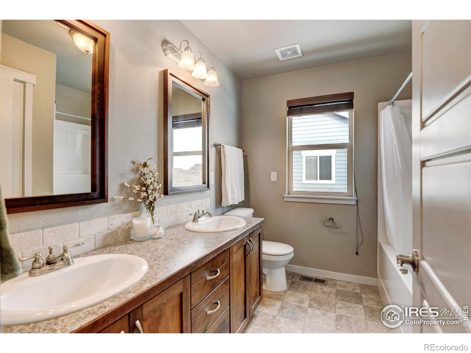 MLS Image #14 for 454  pioneer lane,johnstown, Colorado