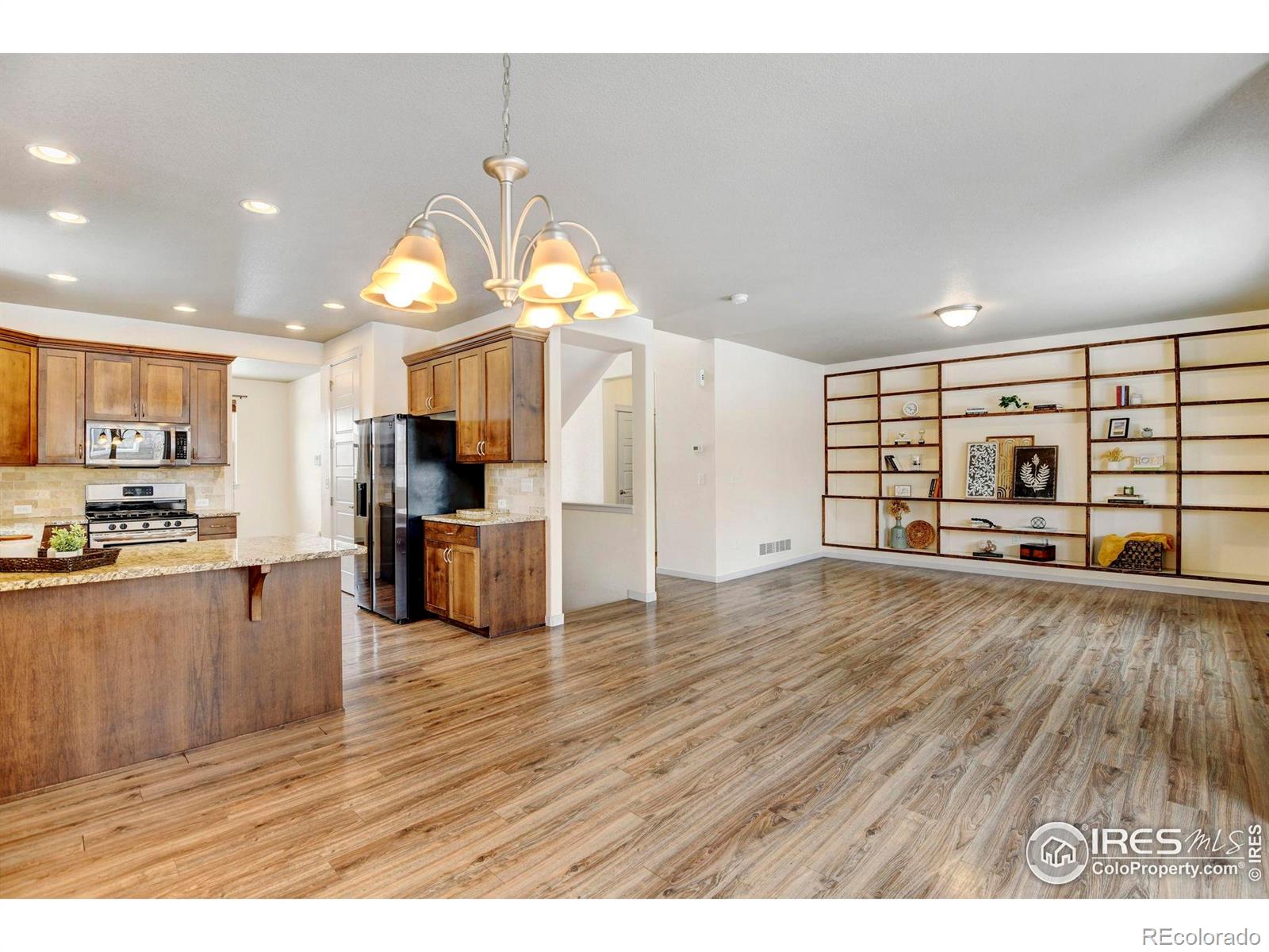 MLS Image #9 for 454  pioneer lane,johnstown, Colorado