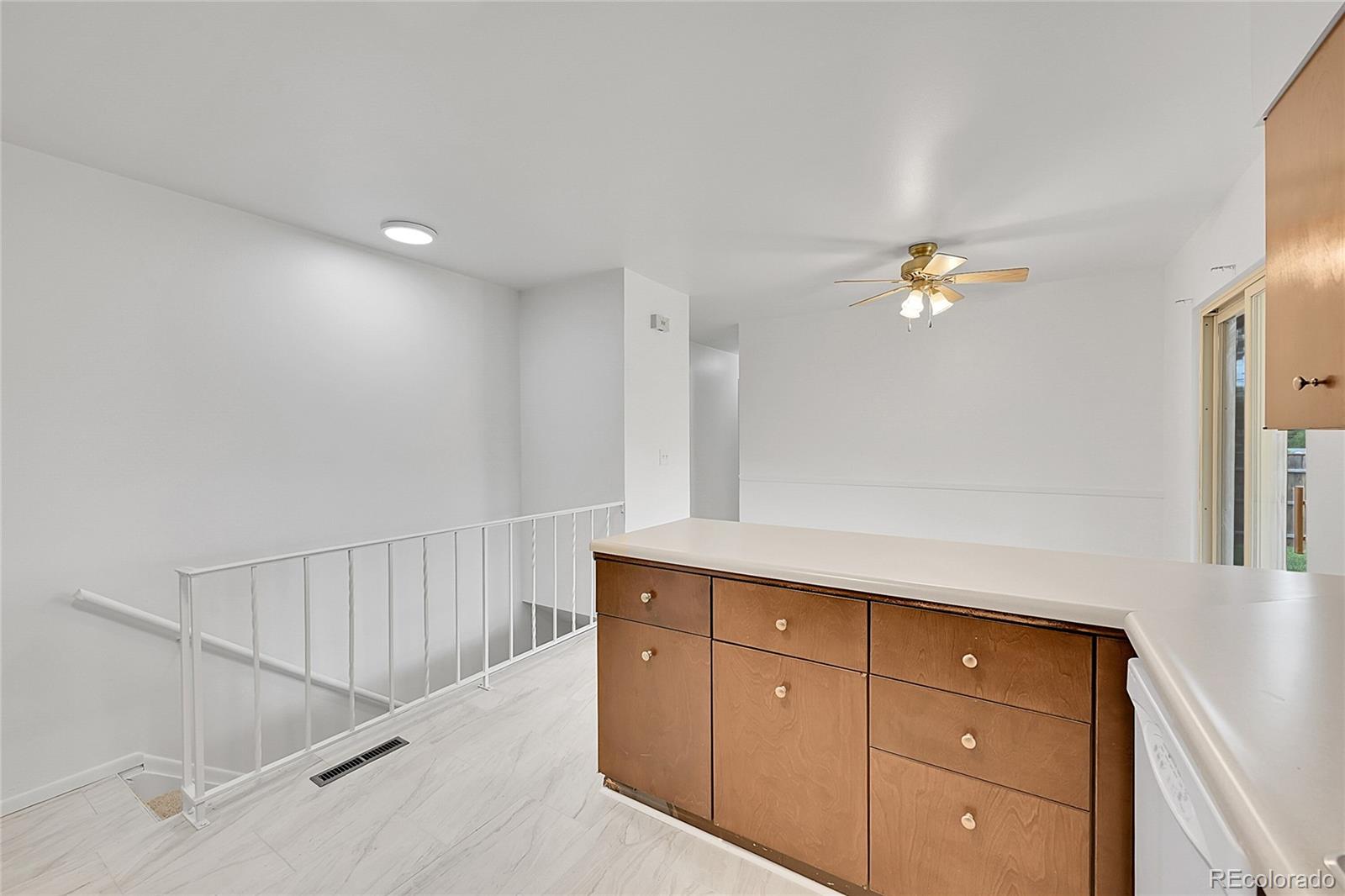 MLS Image #8 for 1304  de reamer circle,colorado springs, Colorado