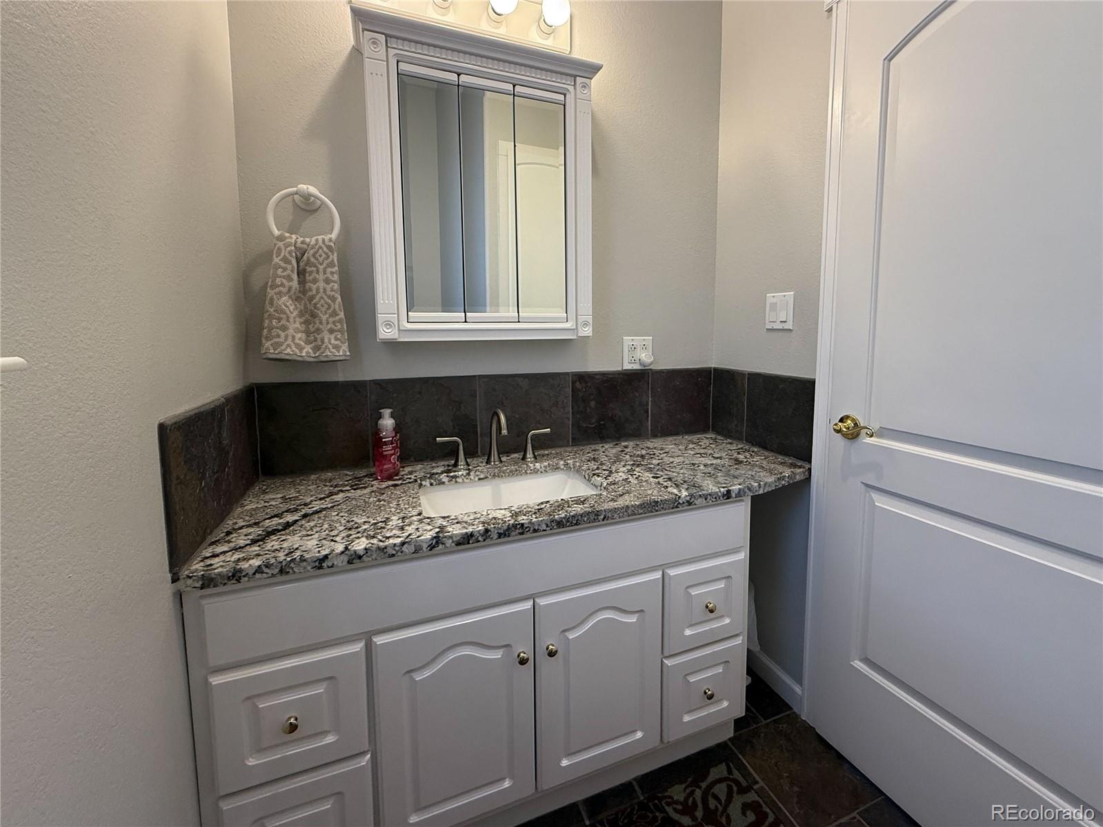 MLS Image #13 for 340  judy ,burlington, Colorado