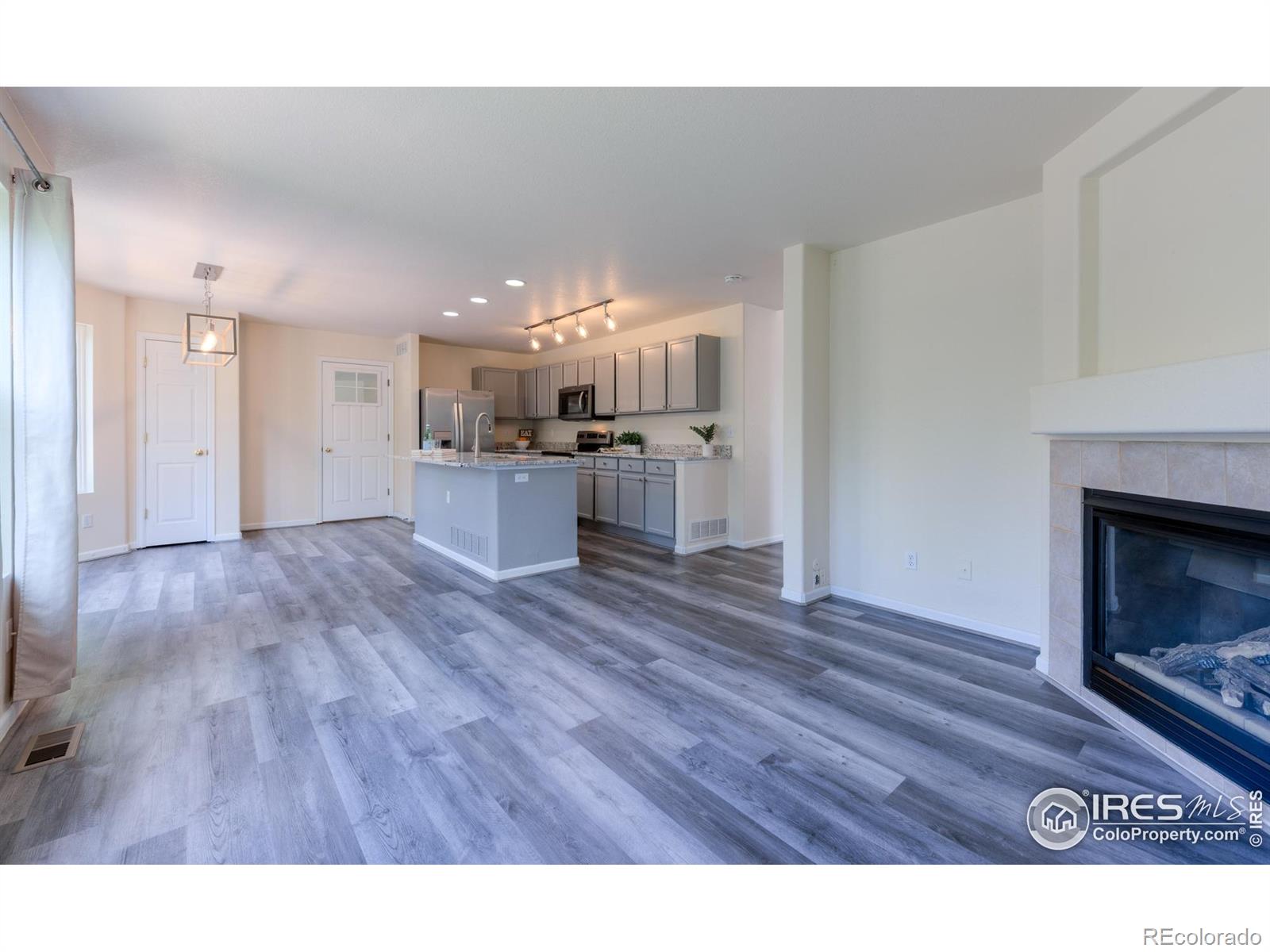 MLS Image #2 for 1295  cumberland drive,longmont, Colorado