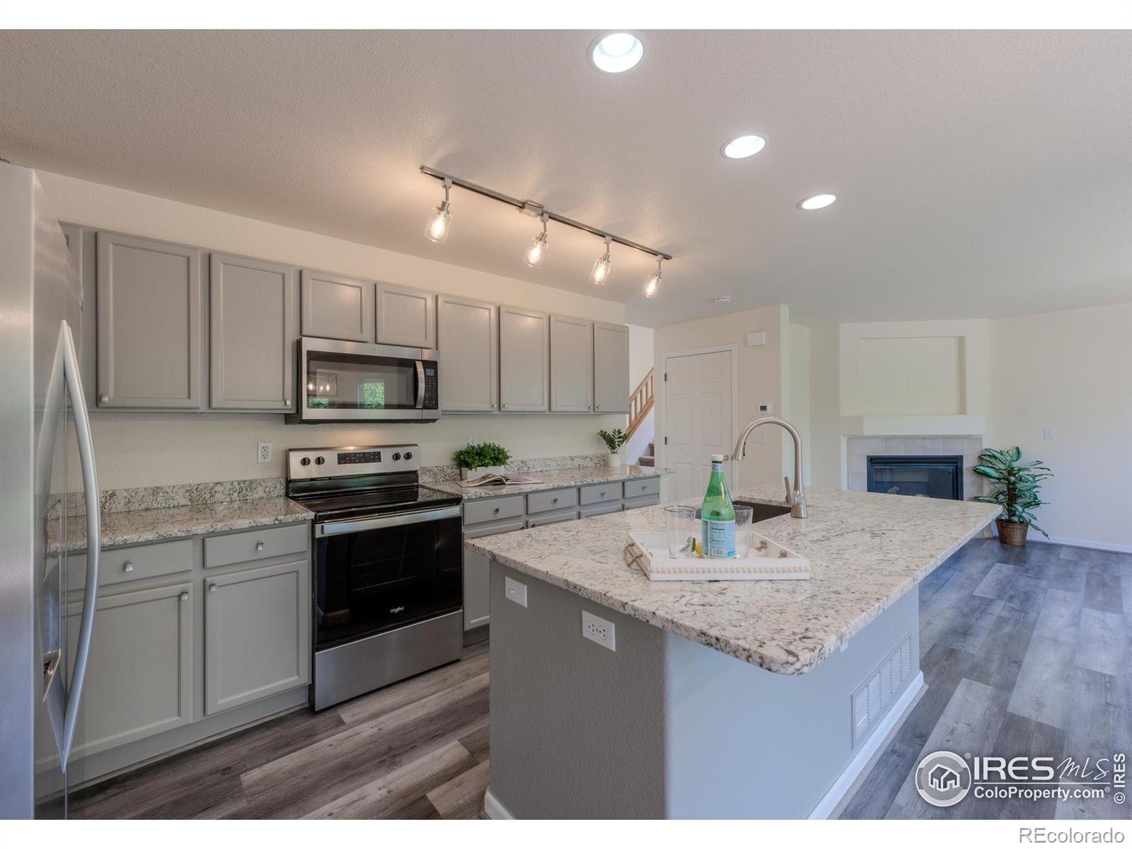 MLS Image #6 for 1295  cumberland drive,longmont, Colorado