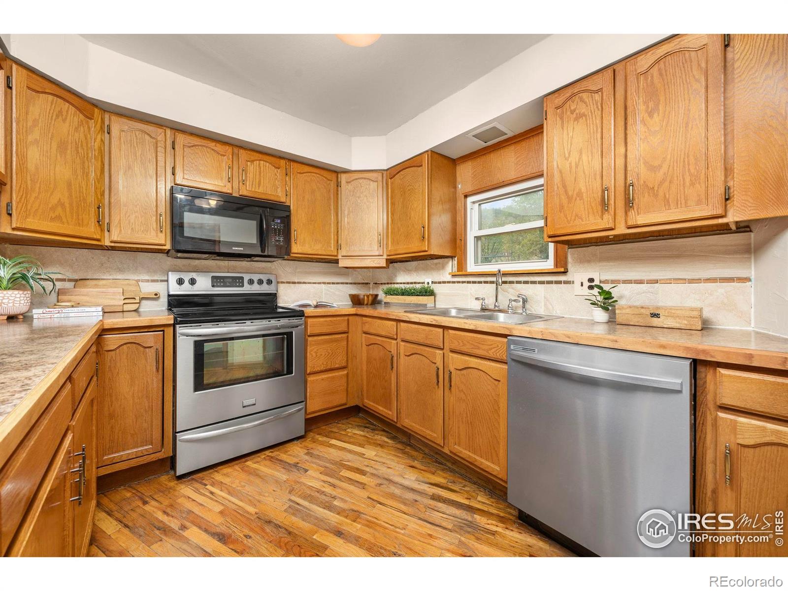 MLS Image #9 for 2767 n county road 27 ,loveland, Colorado