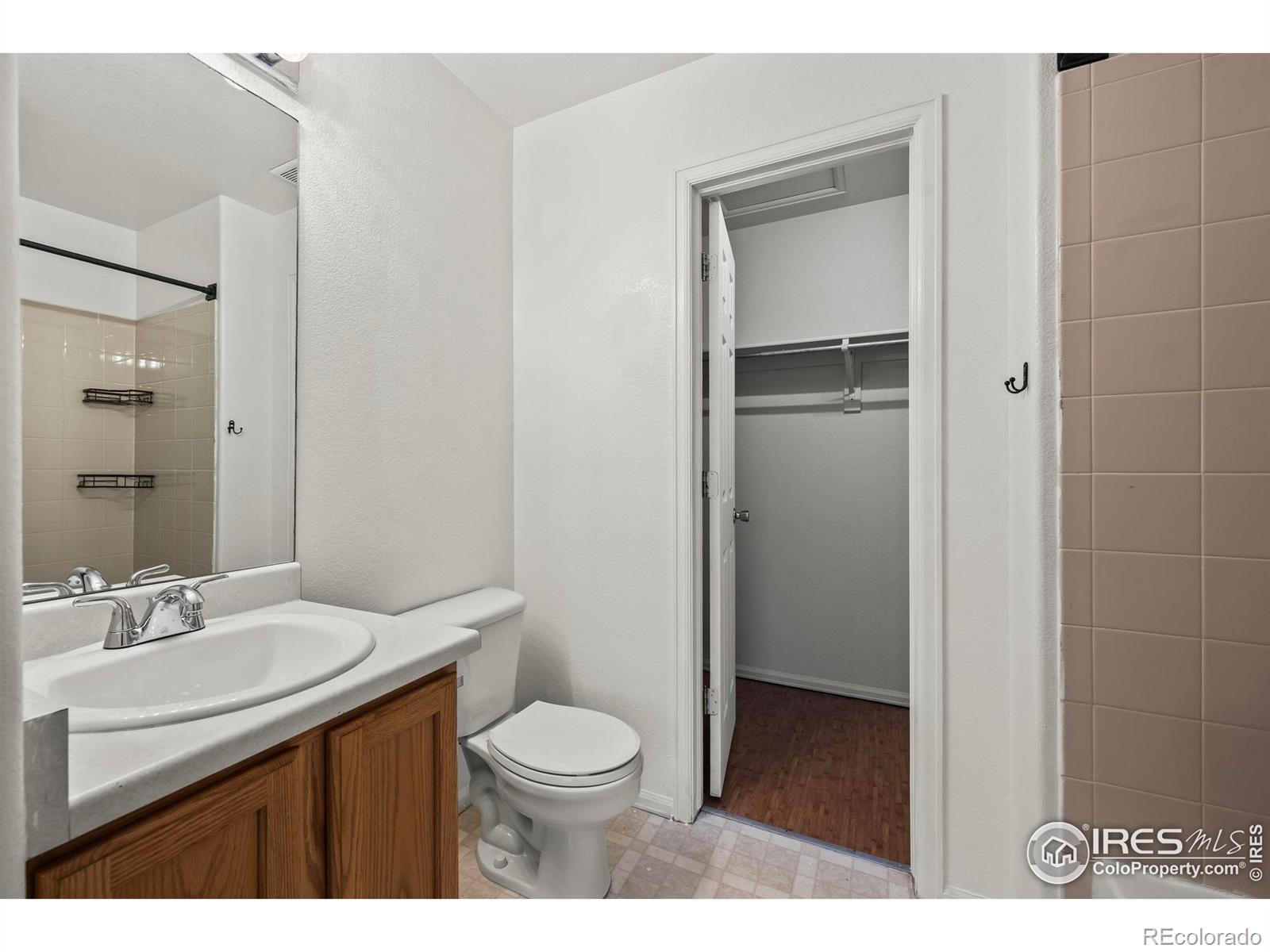 MLS Image #19 for 2002 e 102nd circle,thornton, Colorado