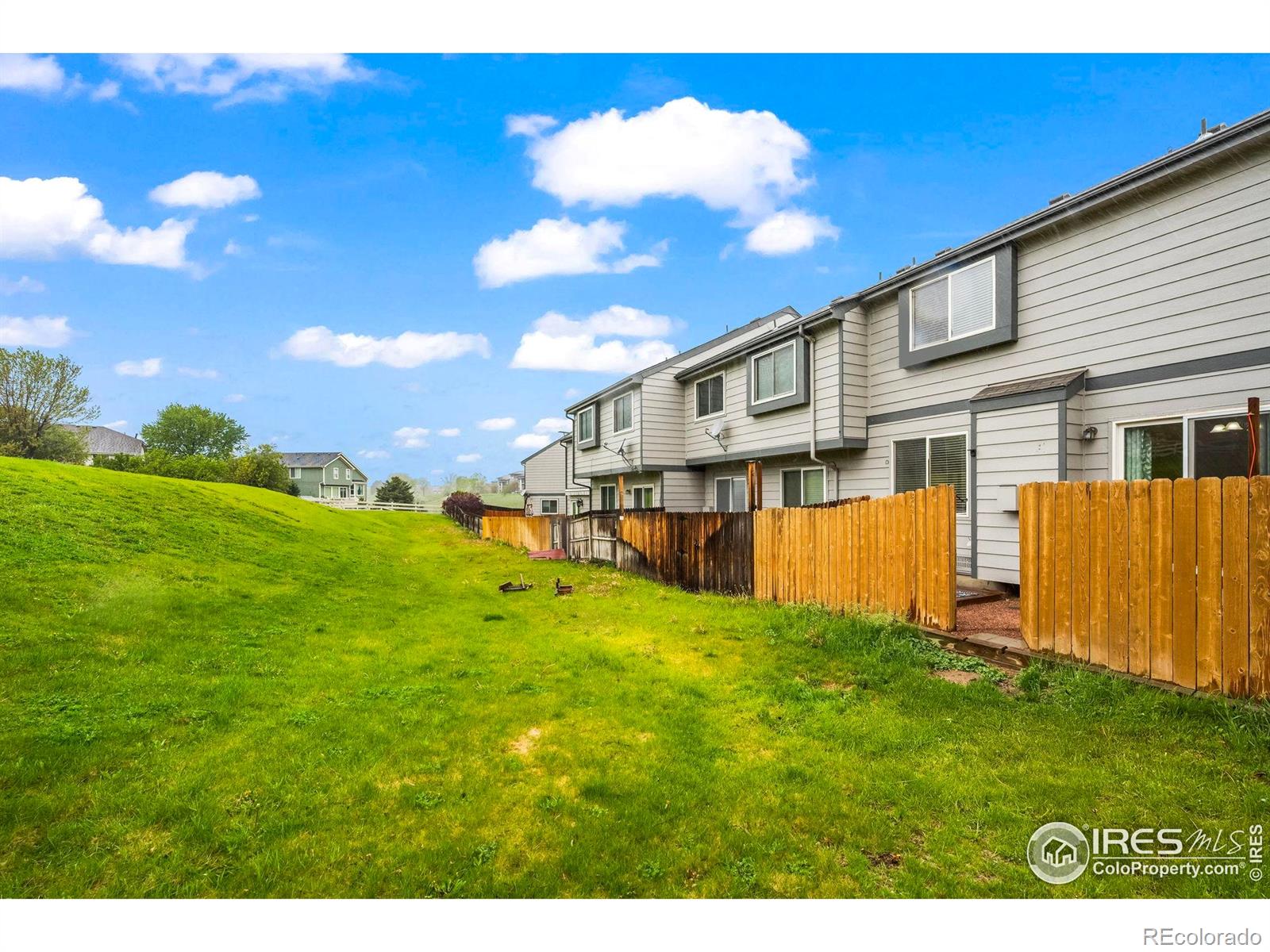 MLS Image #22 for 2002 e 102nd circle,thornton, Colorado