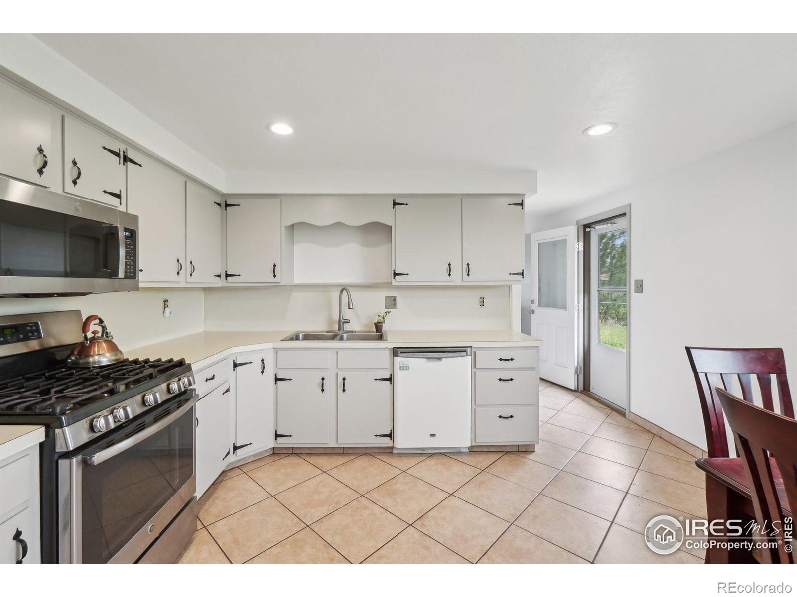 MLS Image #8 for 12734  anhawa avenue,longmont, Colorado
