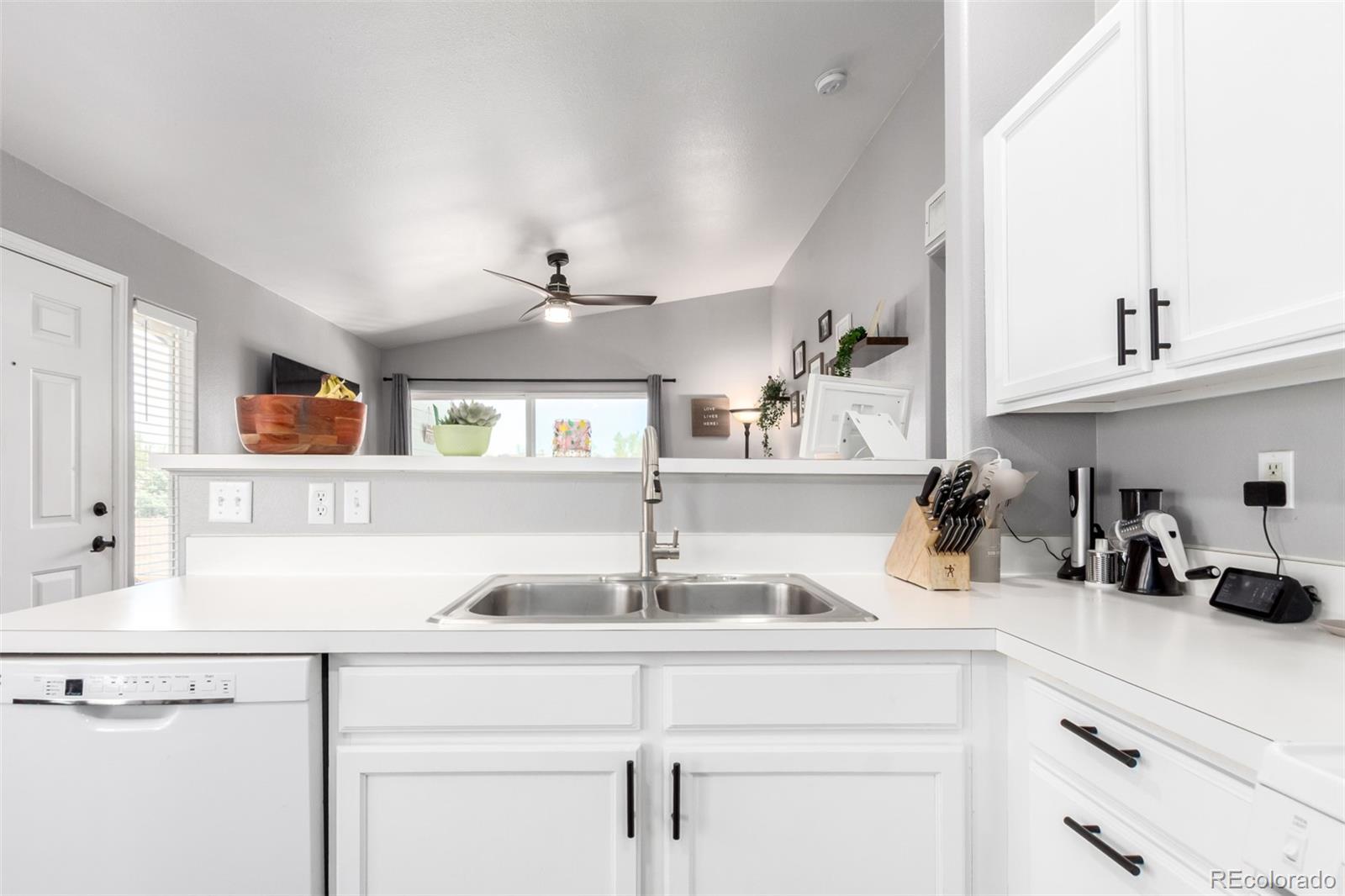 MLS Image #7 for 8705 w berry avenue,littleton, Colorado