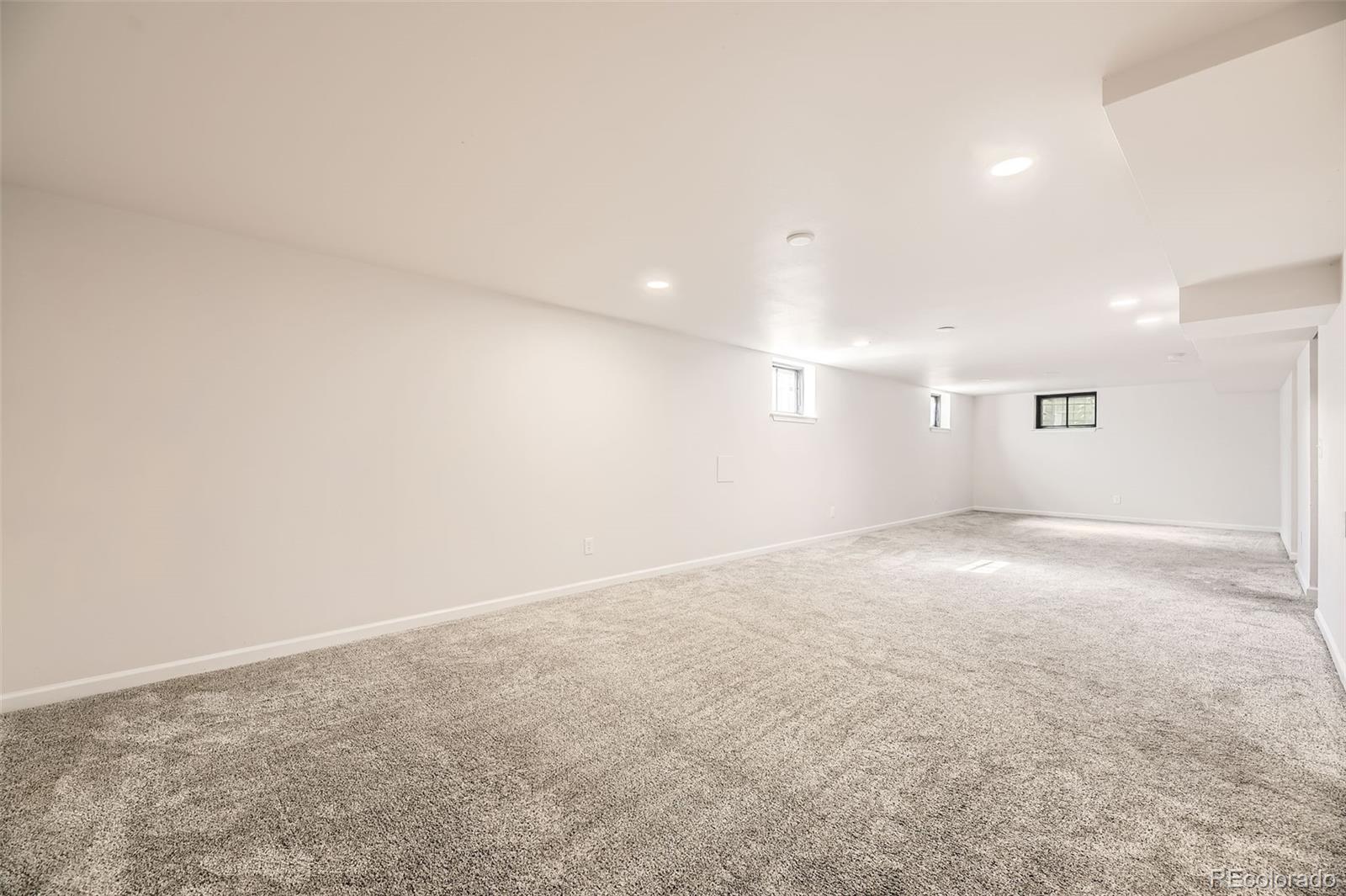 MLS Image #18 for 1926 s yates street,denver, Colorado