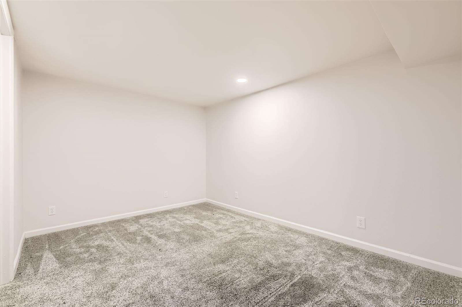 MLS Image #22 for 1926 s yates street,denver, Colorado