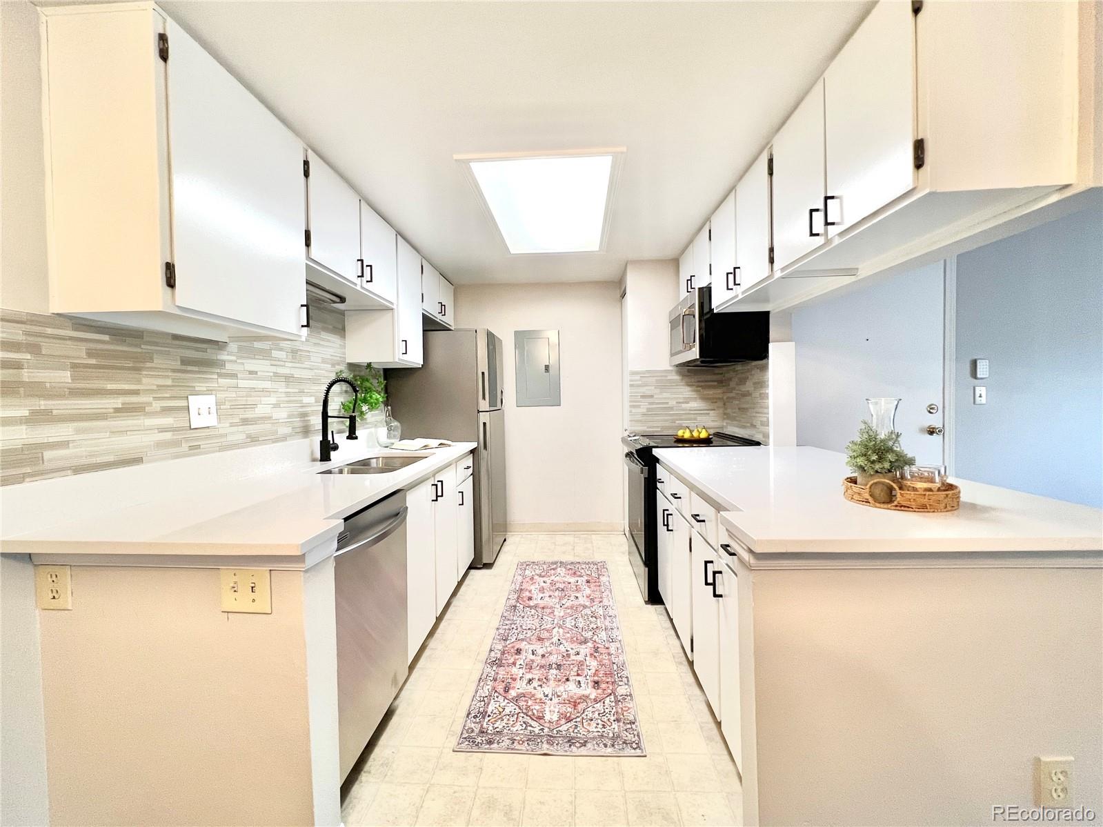 MLS Image #11 for 18064 e ohio avenue,aurora, Colorado