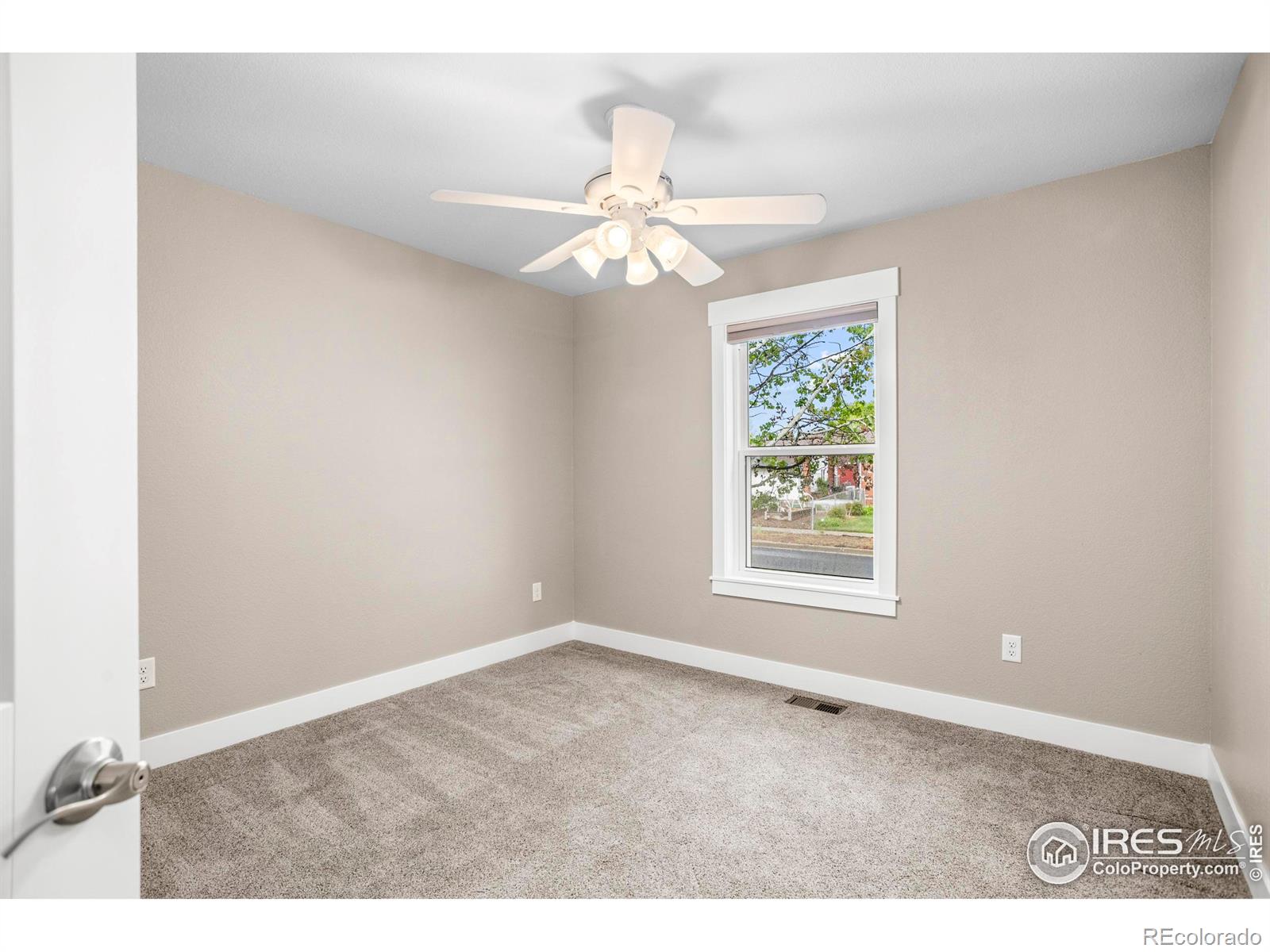MLS Image #14 for 120 e nebraska avenue,berthoud, Colorado