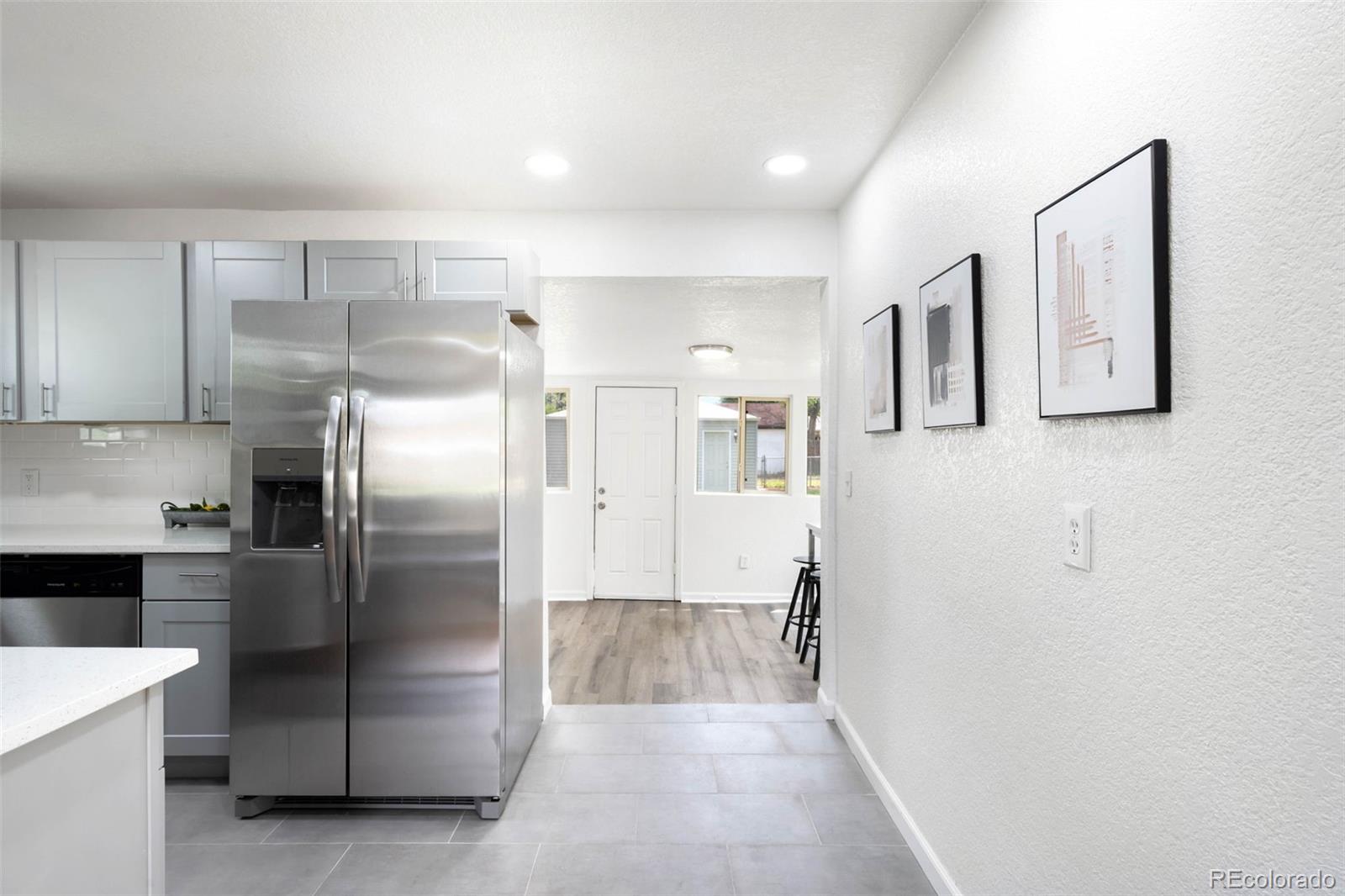 MLS Image #5 for 1180  newark street,aurora, Colorado