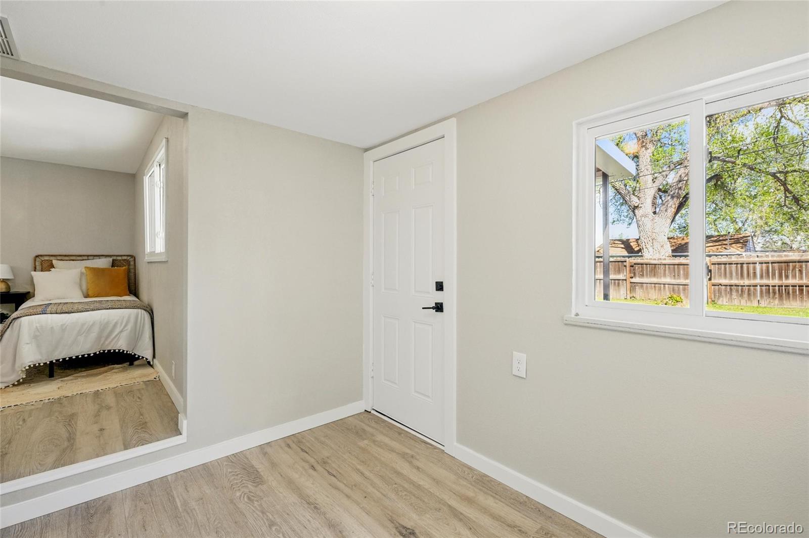 MLS Image #15 for 3940 s hazel court,englewood, Colorado