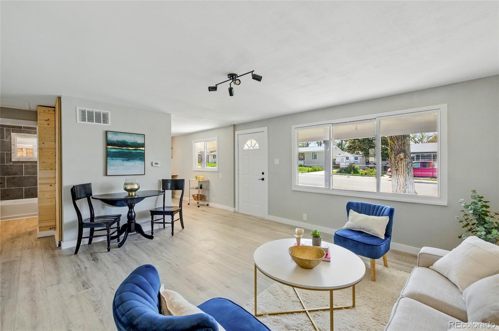 MLS Image #4 for 3940 s hazel court,englewood, Colorado