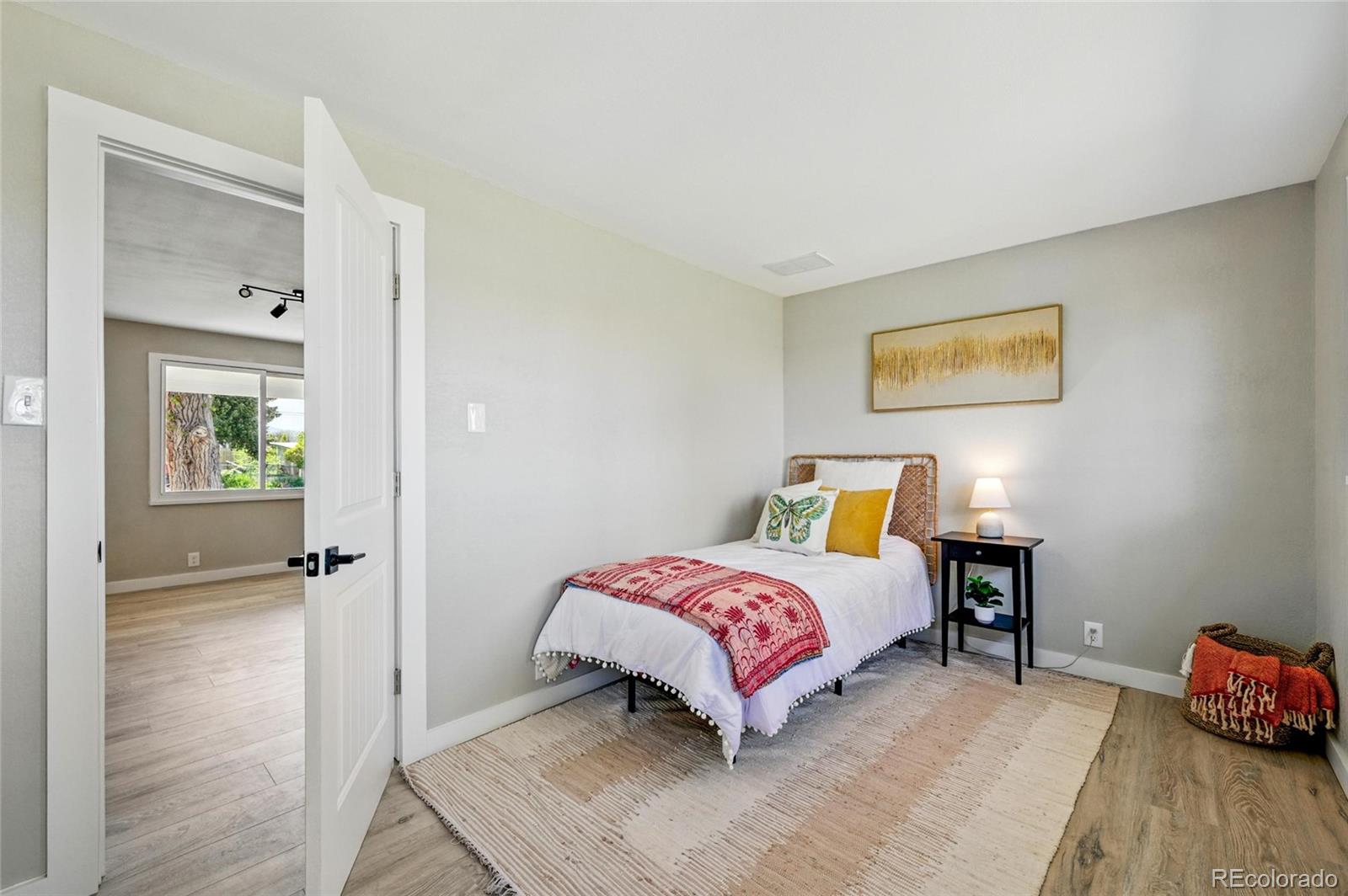 MLS Image #9 for 3940 s hazel court,englewood, Colorado