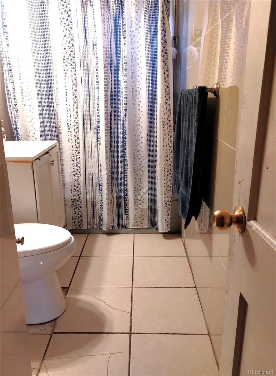 MLS Image #4 for 1242 s seneca way,denver, Colorado