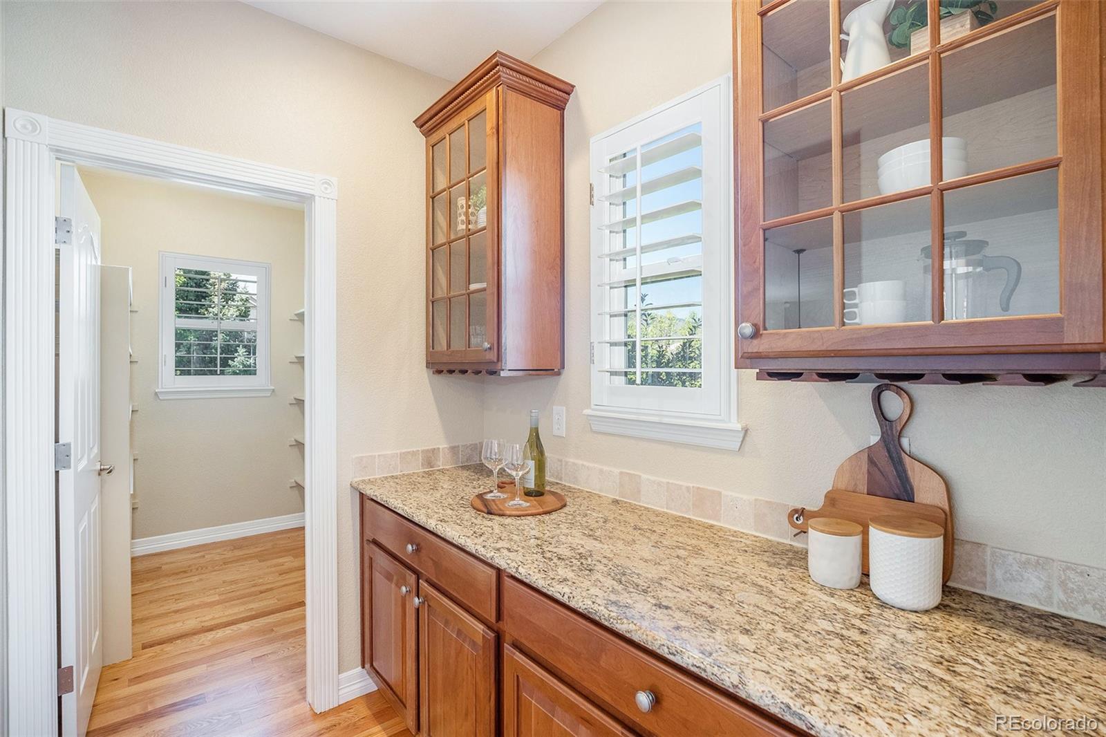 MLS Image #10 for 19096 w 53rd place,golden, Colorado