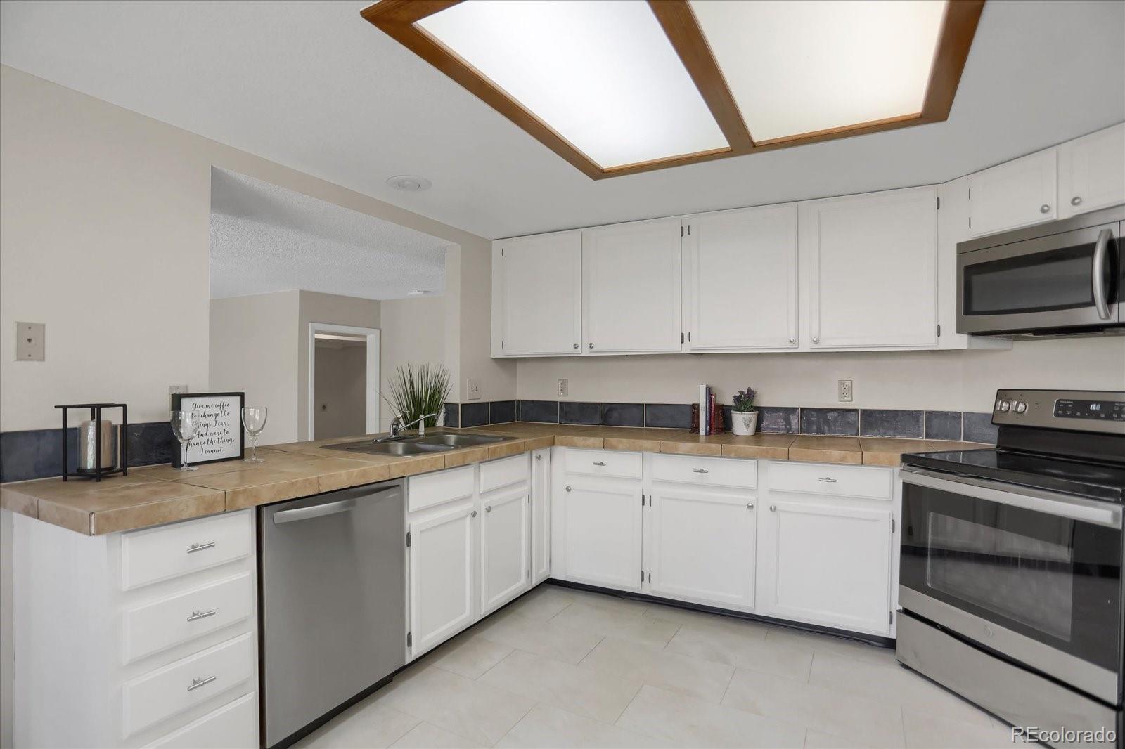 MLS Image #9 for 12089 w burgundy avenue,littleton, Colorado
