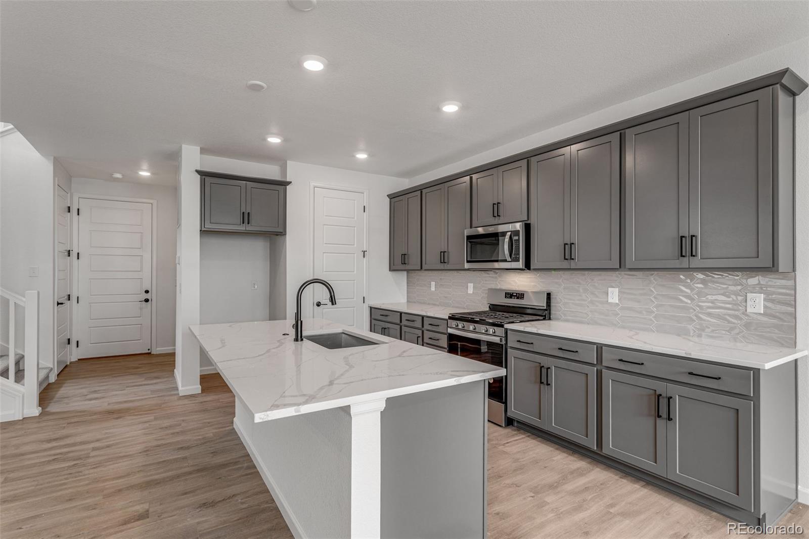 MLS Image #11 for 1415  great western drive,longmont, Colorado
