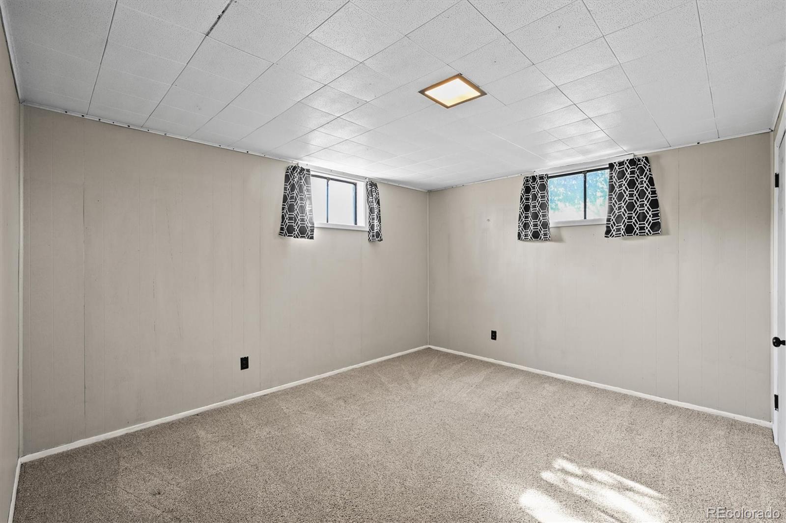 MLS Image #33 for 3061 s mabry court,denver, Colorado
