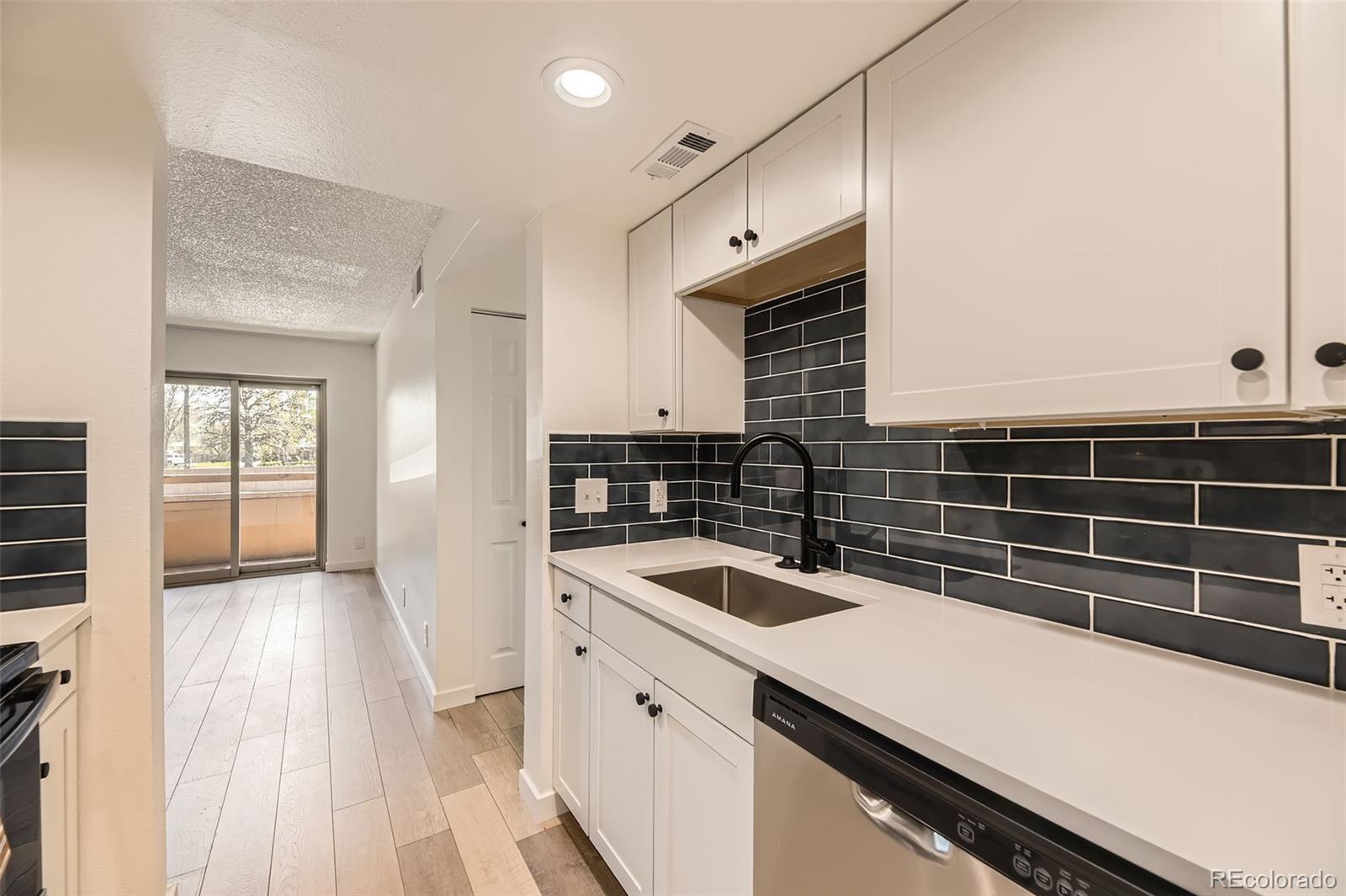 MLS Image #14 for 4691 s decatur street,englewood, Colorado