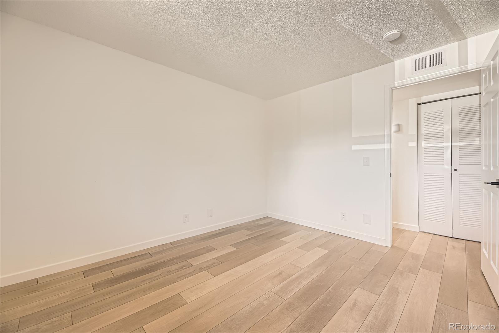 MLS Image #19 for 4691 s decatur street,englewood, Colorado