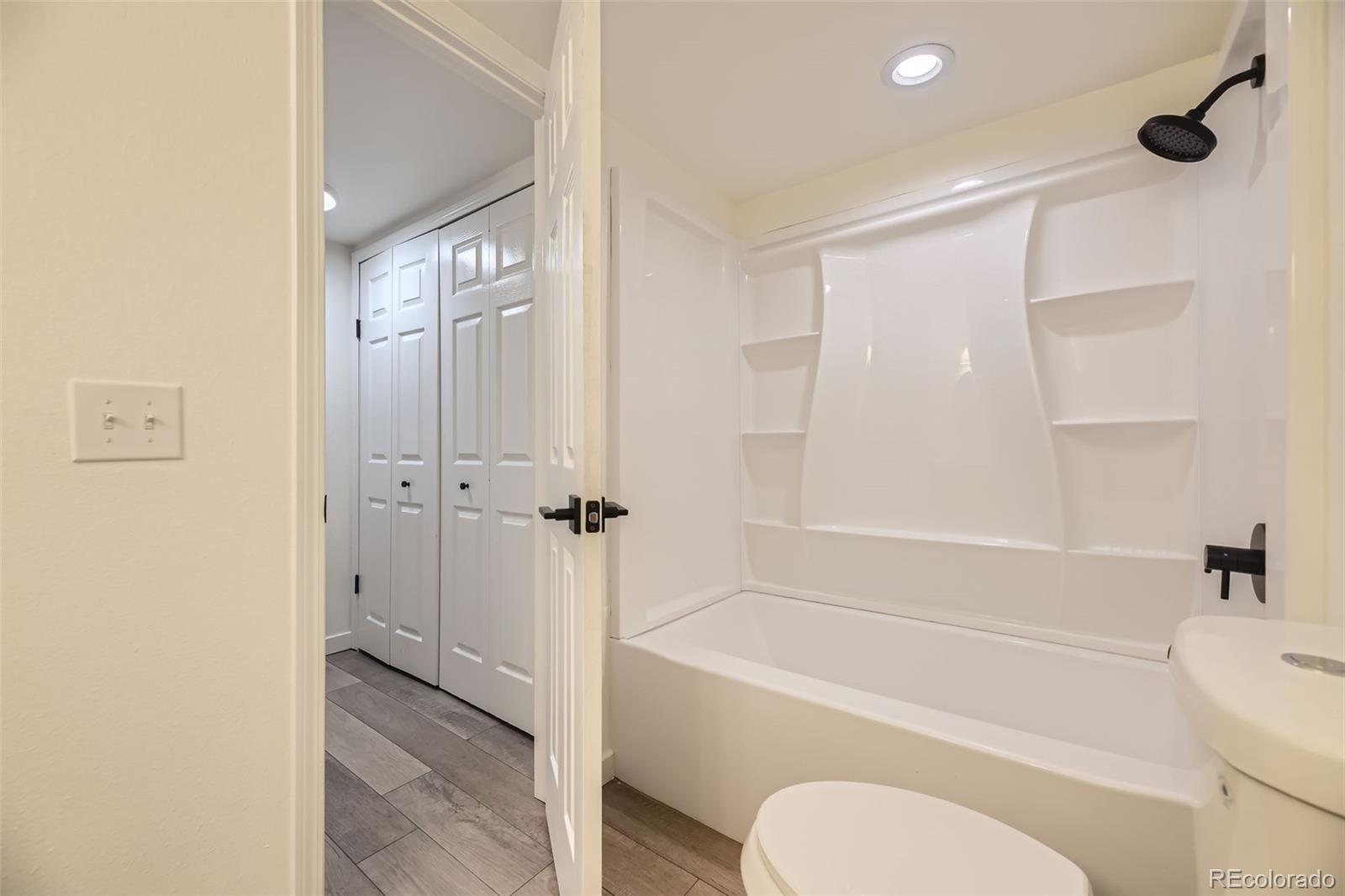 MLS Image #22 for 4691 s decatur street,englewood, Colorado