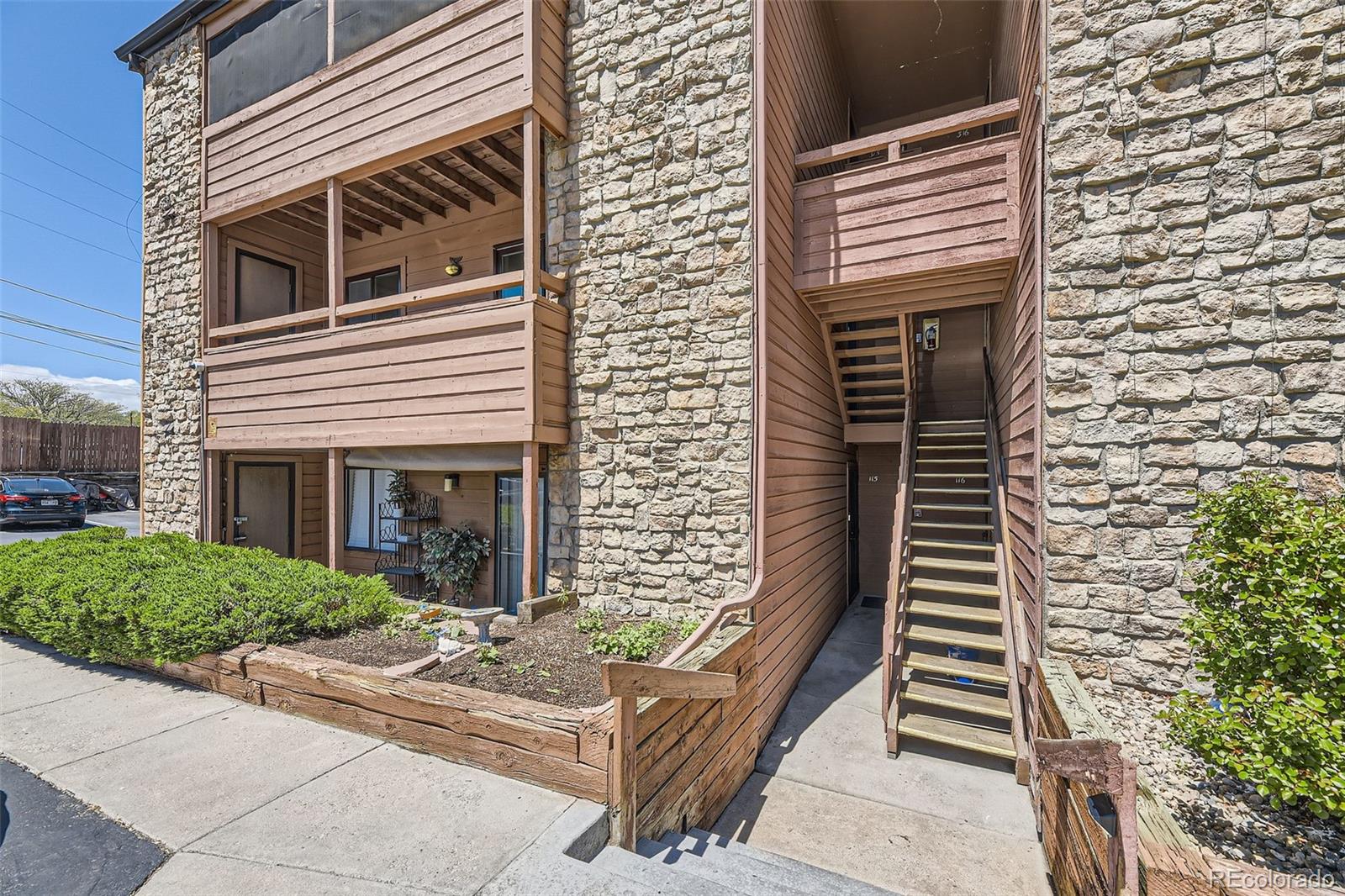 MLS Image #3 for 4691 s decatur street,englewood, Colorado