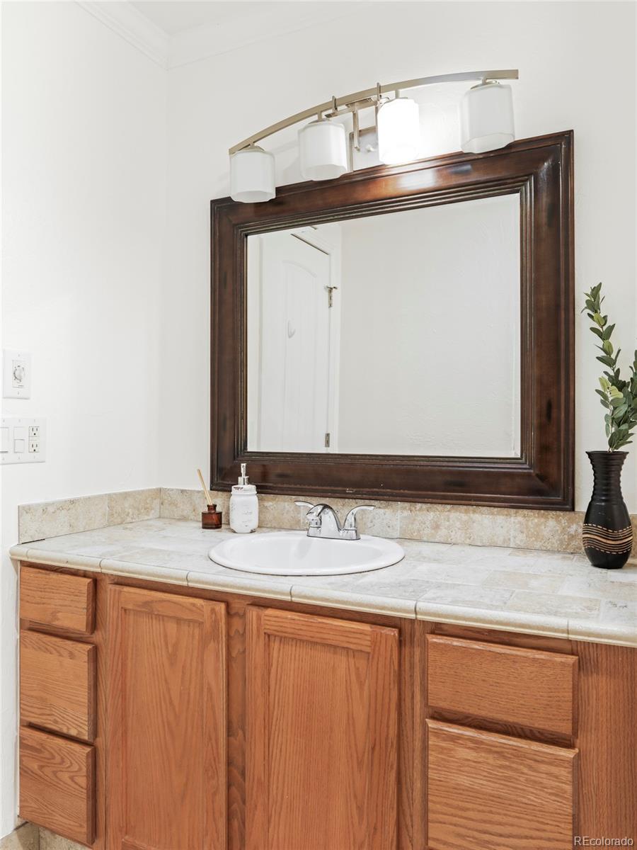MLS Image #11 for 6891 w eldorado place,lakewood, Colorado