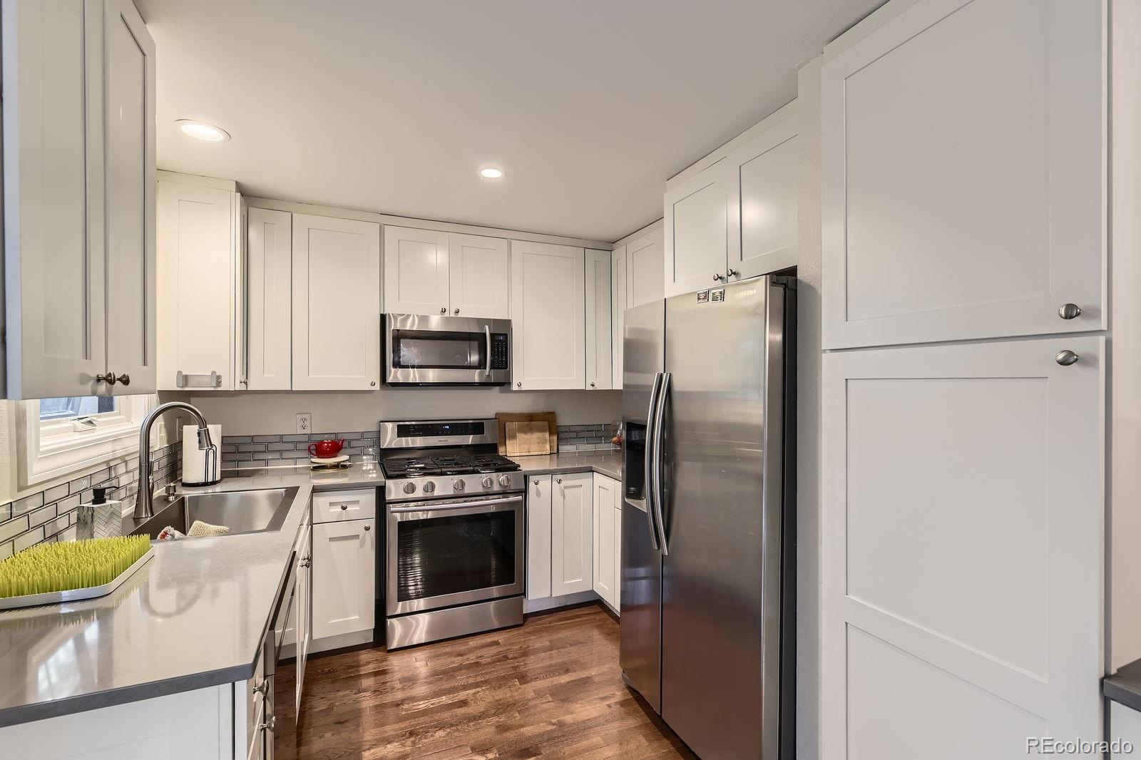MLS Image #7 for 1600 s quebec way,denver, Colorado