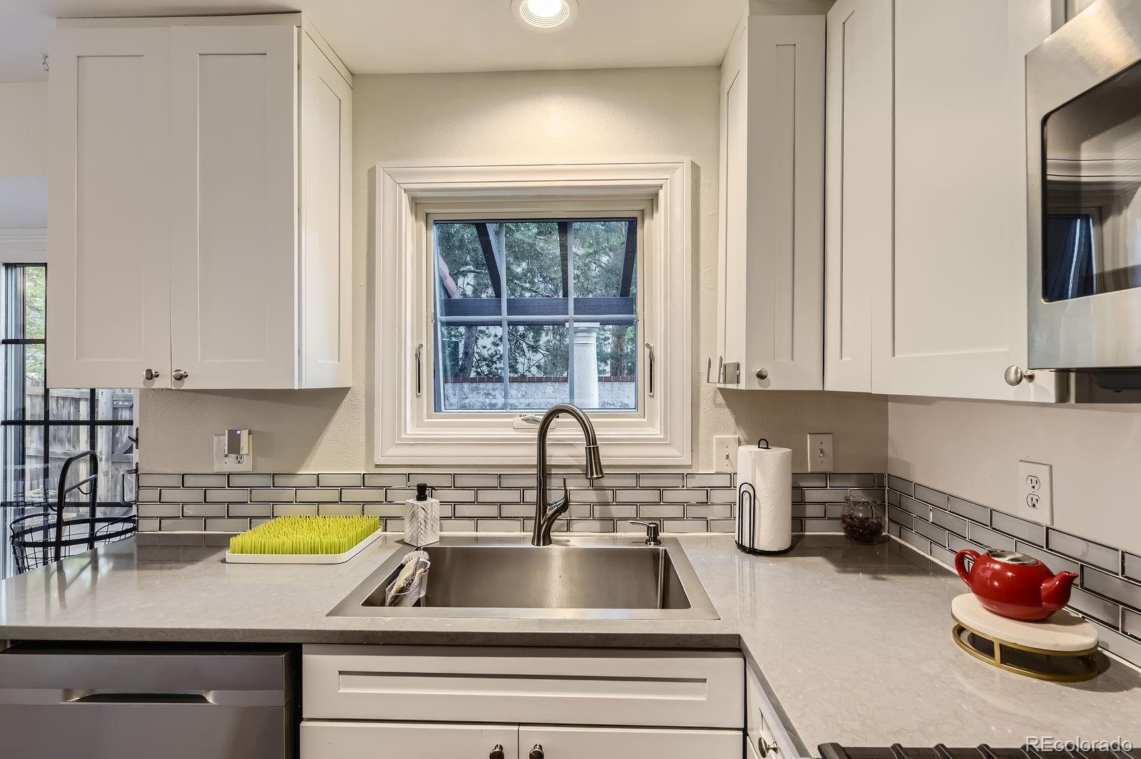 MLS Image #8 for 1600 s quebec way,denver, Colorado