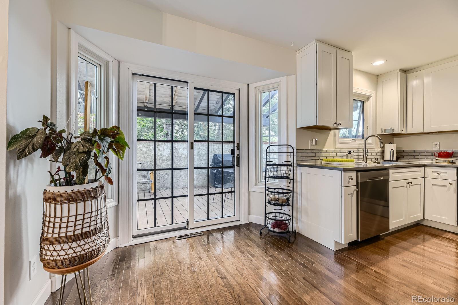 MLS Image #9 for 1600 s quebec way,denver, Colorado