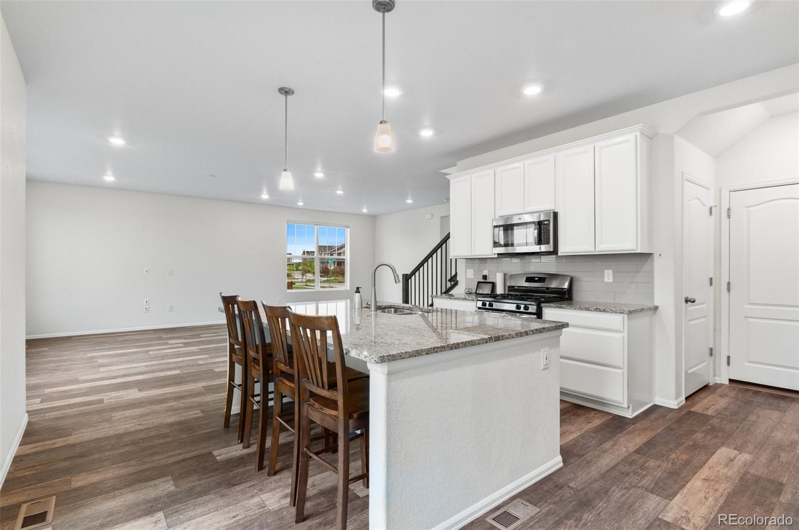 MLS Image #5 for 9479  rifle street,commerce city, Colorado