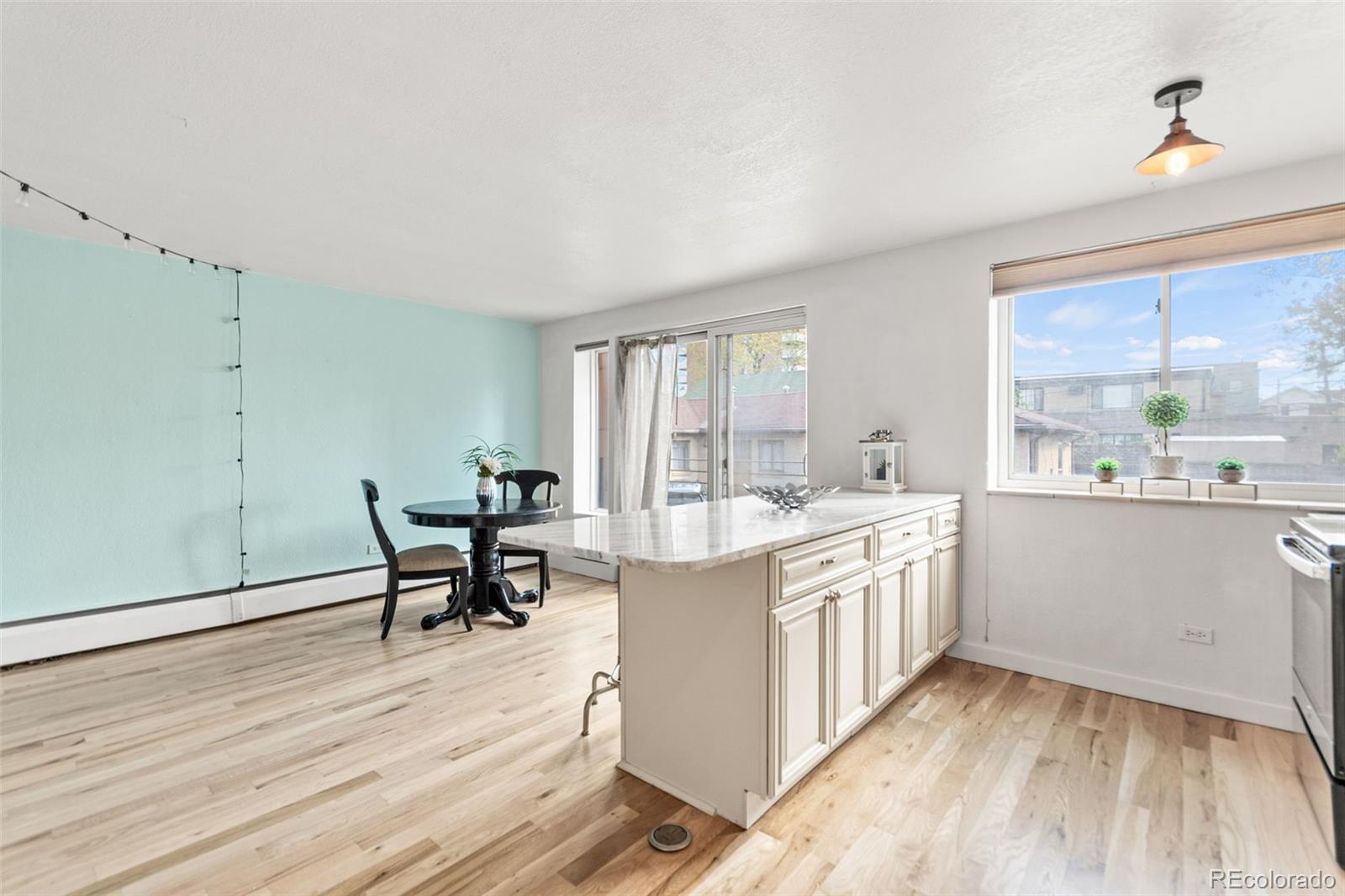 MLS Image #15 for 75 n emerson street,denver, Colorado