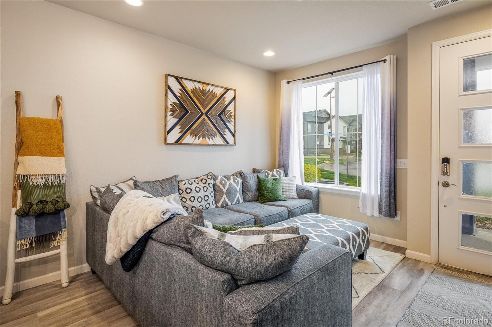MLS Image #15 for 9305 s gore street,arvada, Colorado