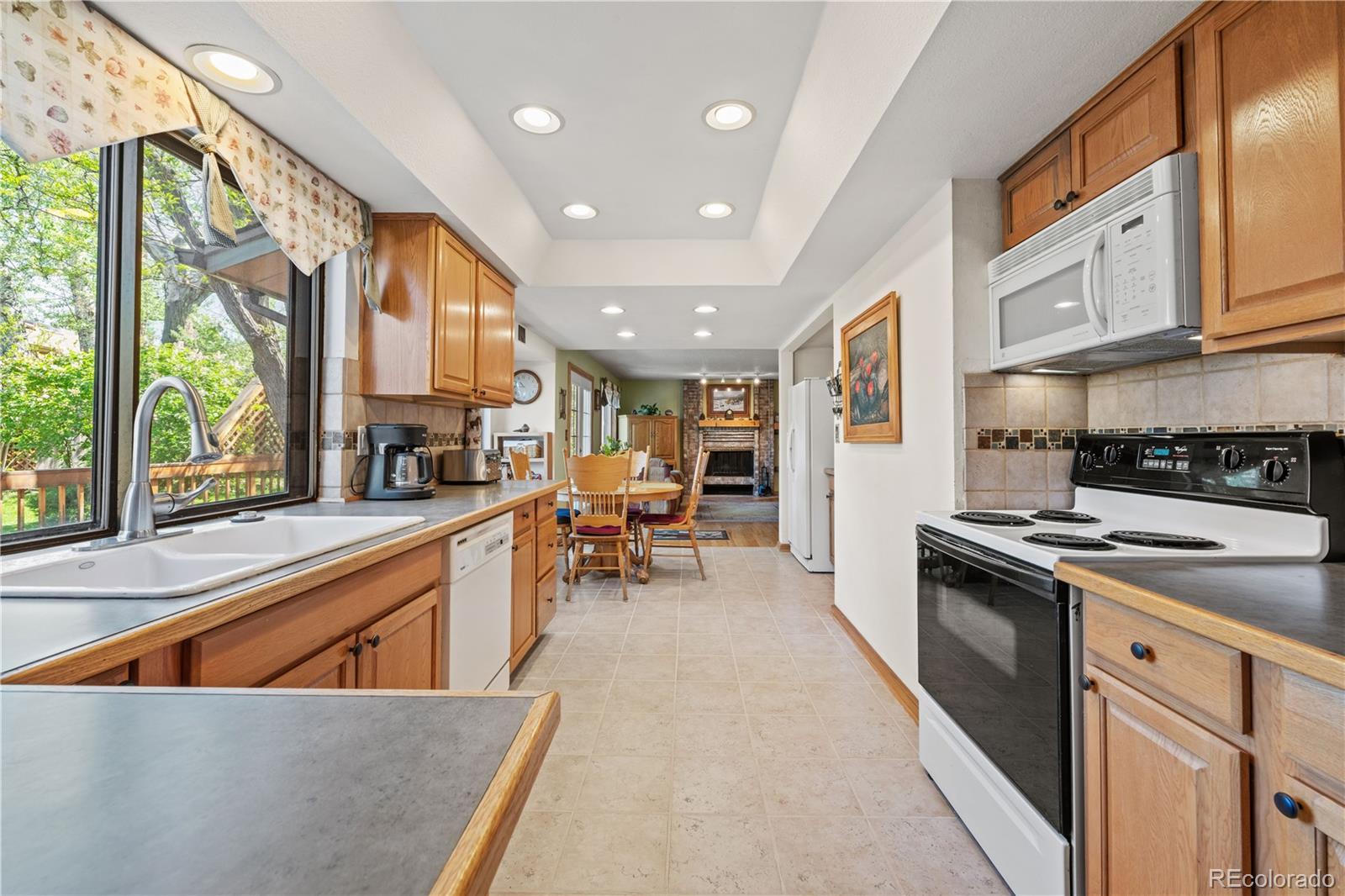 MLS Image #10 for 128  baylor drive,longmont, Colorado