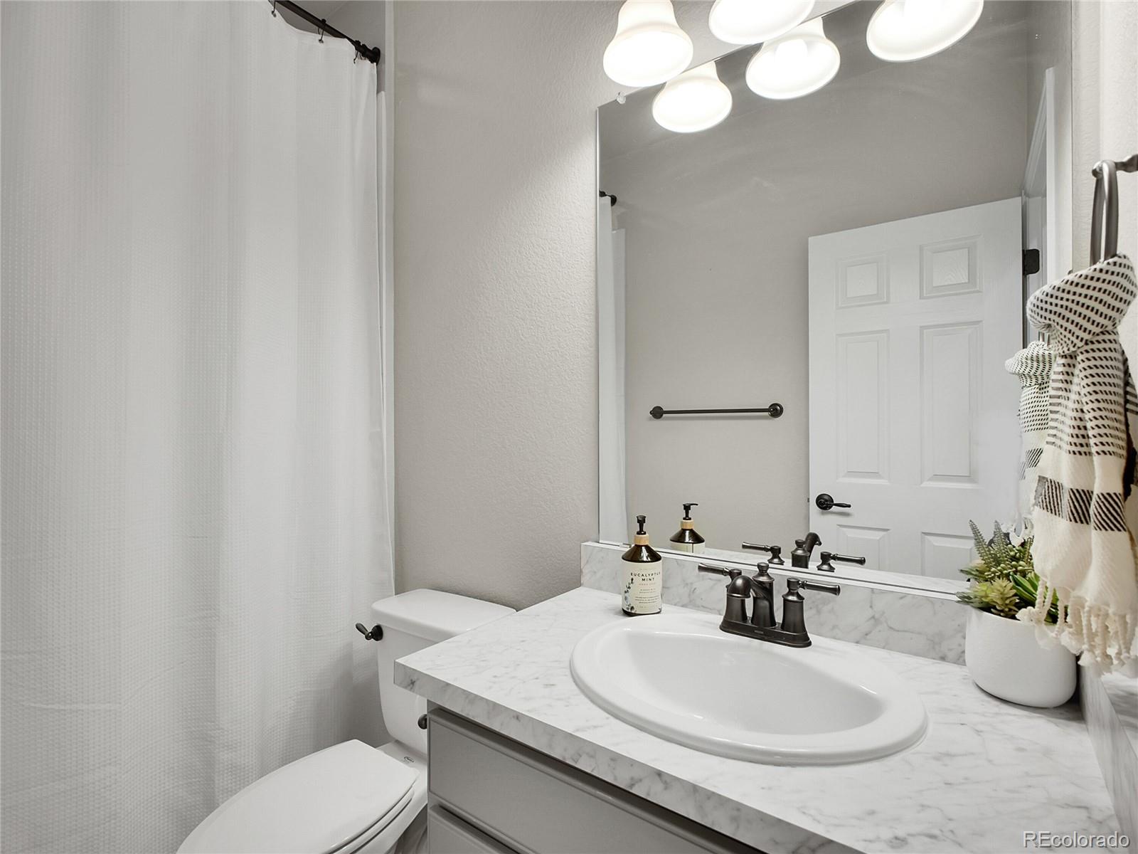 MLS Image #11 for 7012 s undergrove way,aurora, Colorado