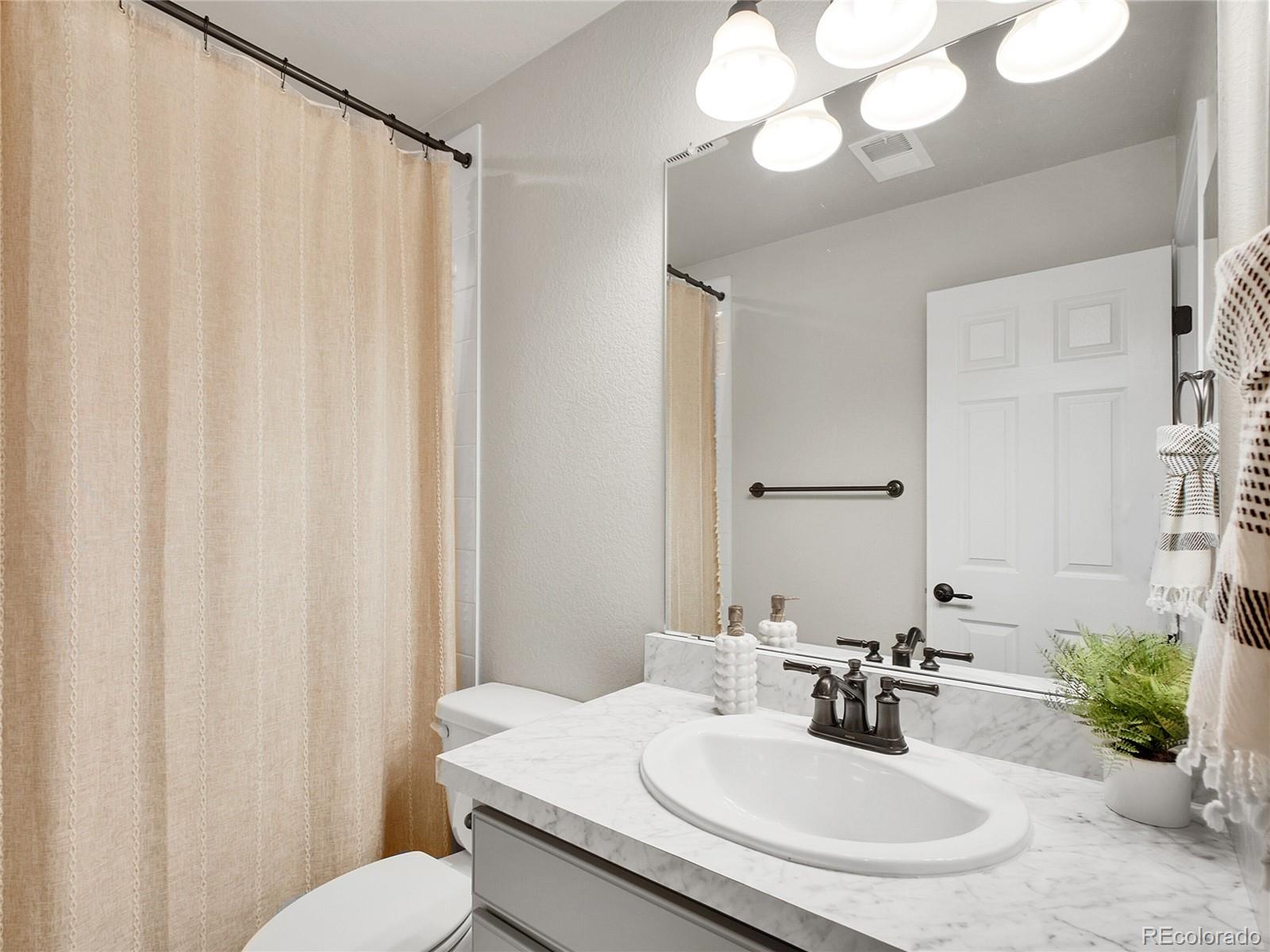 MLS Image #14 for 7012 s undergrove way,aurora, Colorado