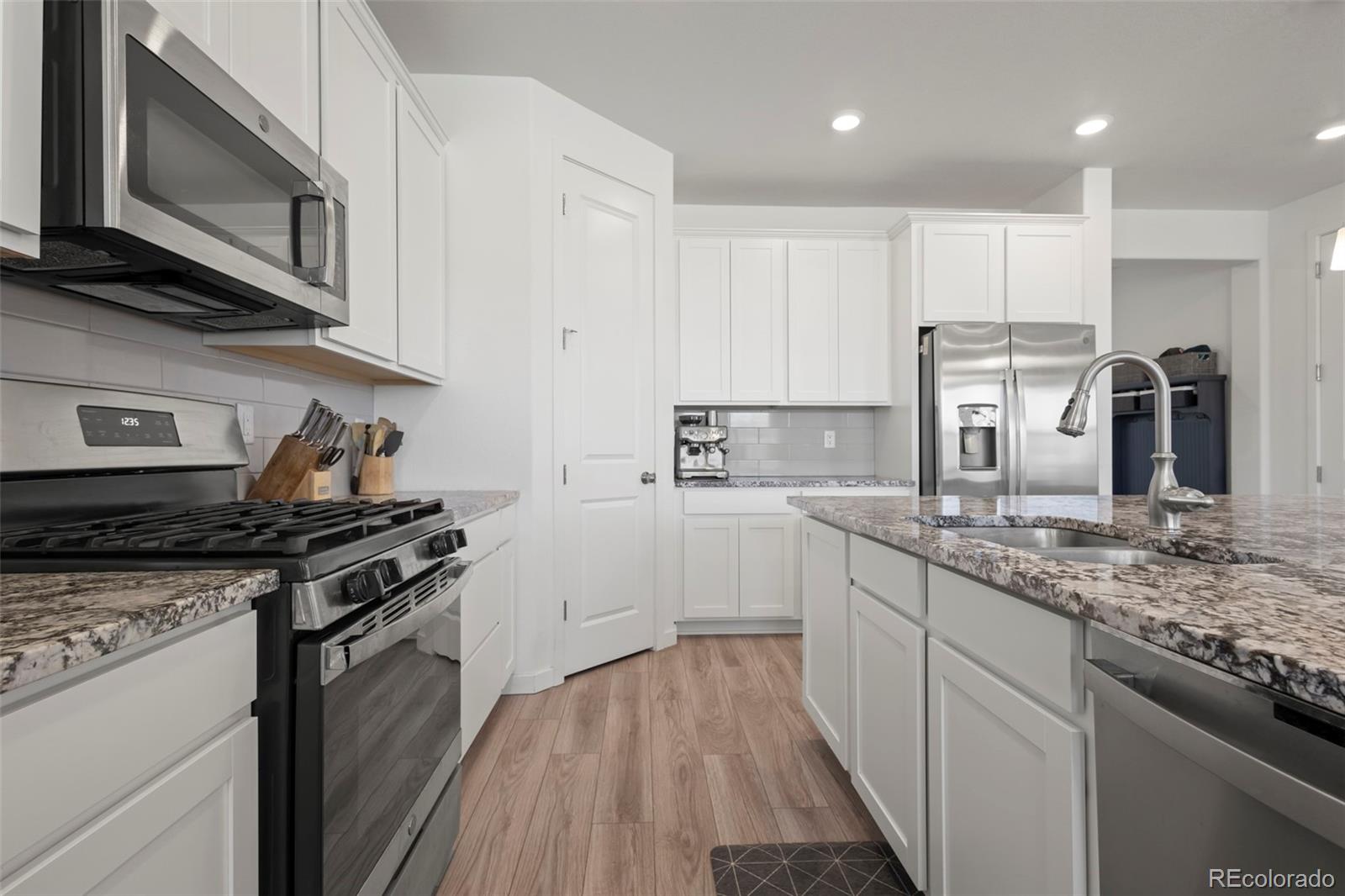 MLS Image #10 for 8372  bijou creek avenue,littleton, Colorado