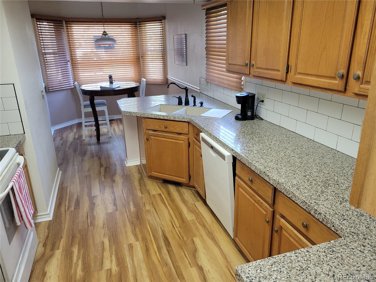 MLS Image #6 for 2619 s iris court,lakewood, Colorado