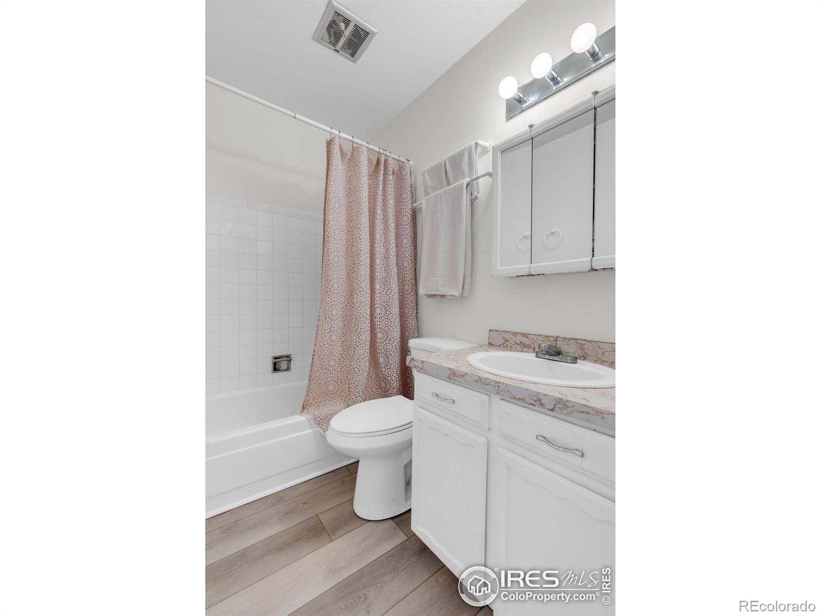 MLS Image #13 for 6328 e mississippi avenue ,denver, Colorado